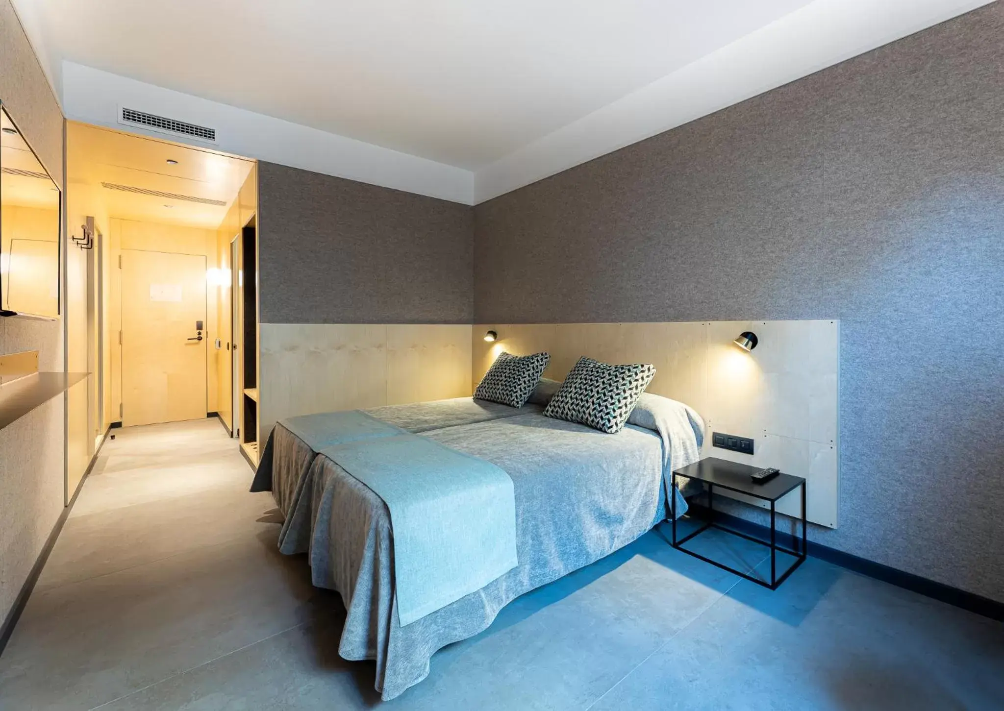 Standard Double or Twin Room in Hotel Raval House Standard Double or Twin Room in Hotel Raval House