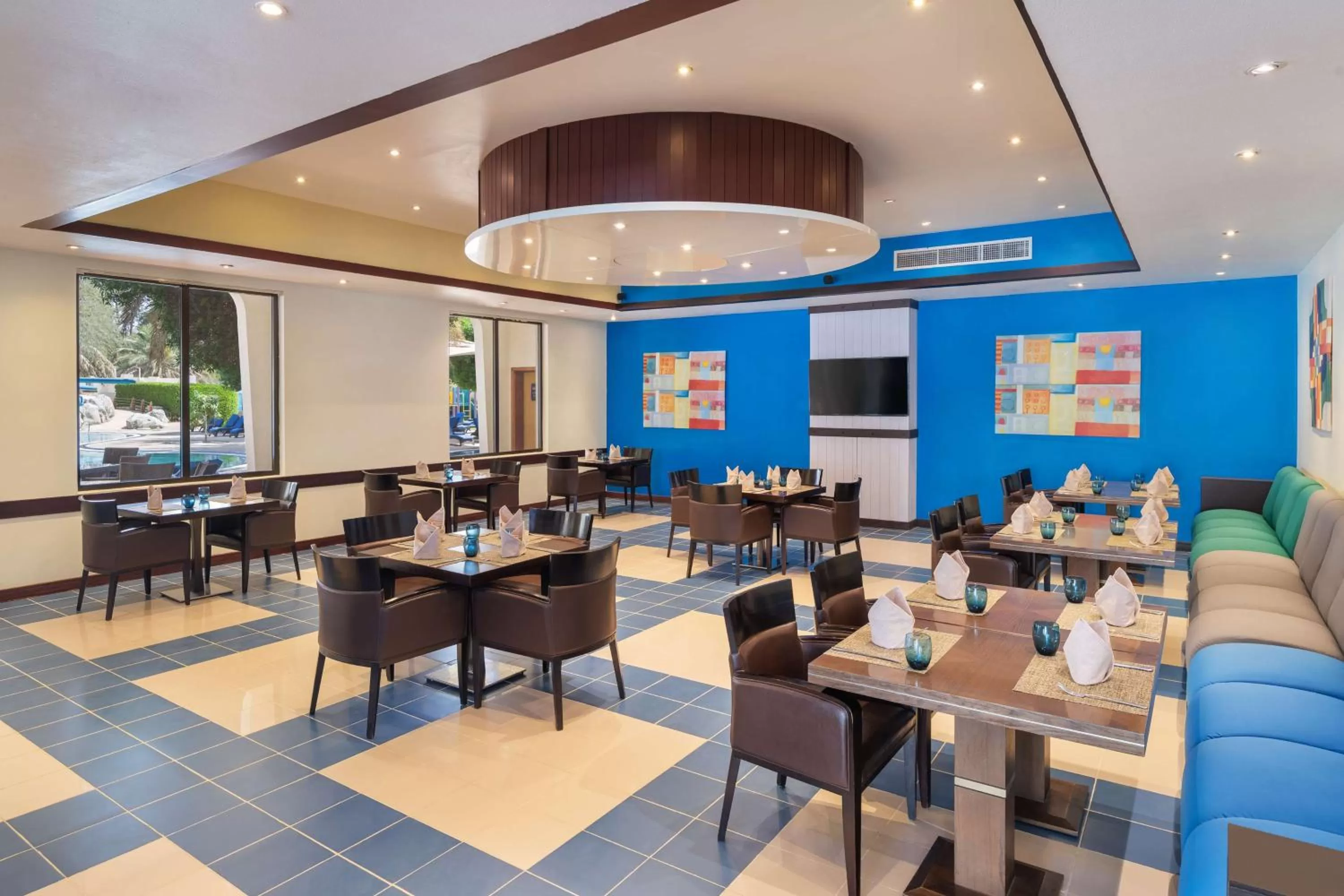 Restaurant/places to eat in Radisson Blu Hotel & Resort, Al Ain