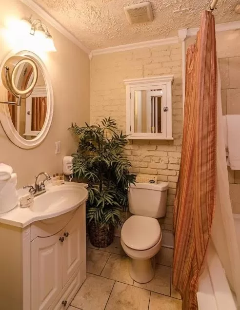 Casablanca Inn on the Bay