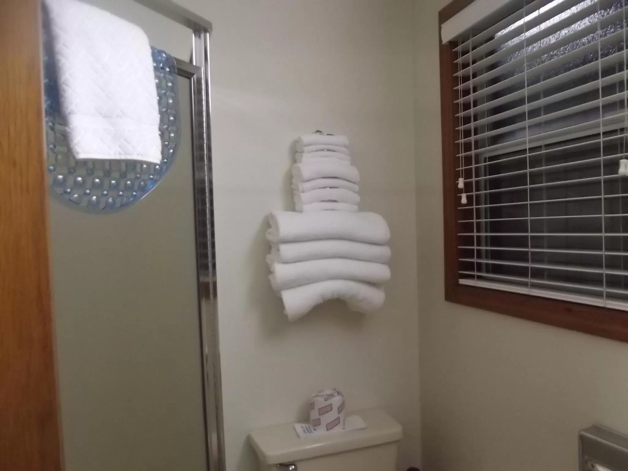 Bathroom in Hillcrest Inn