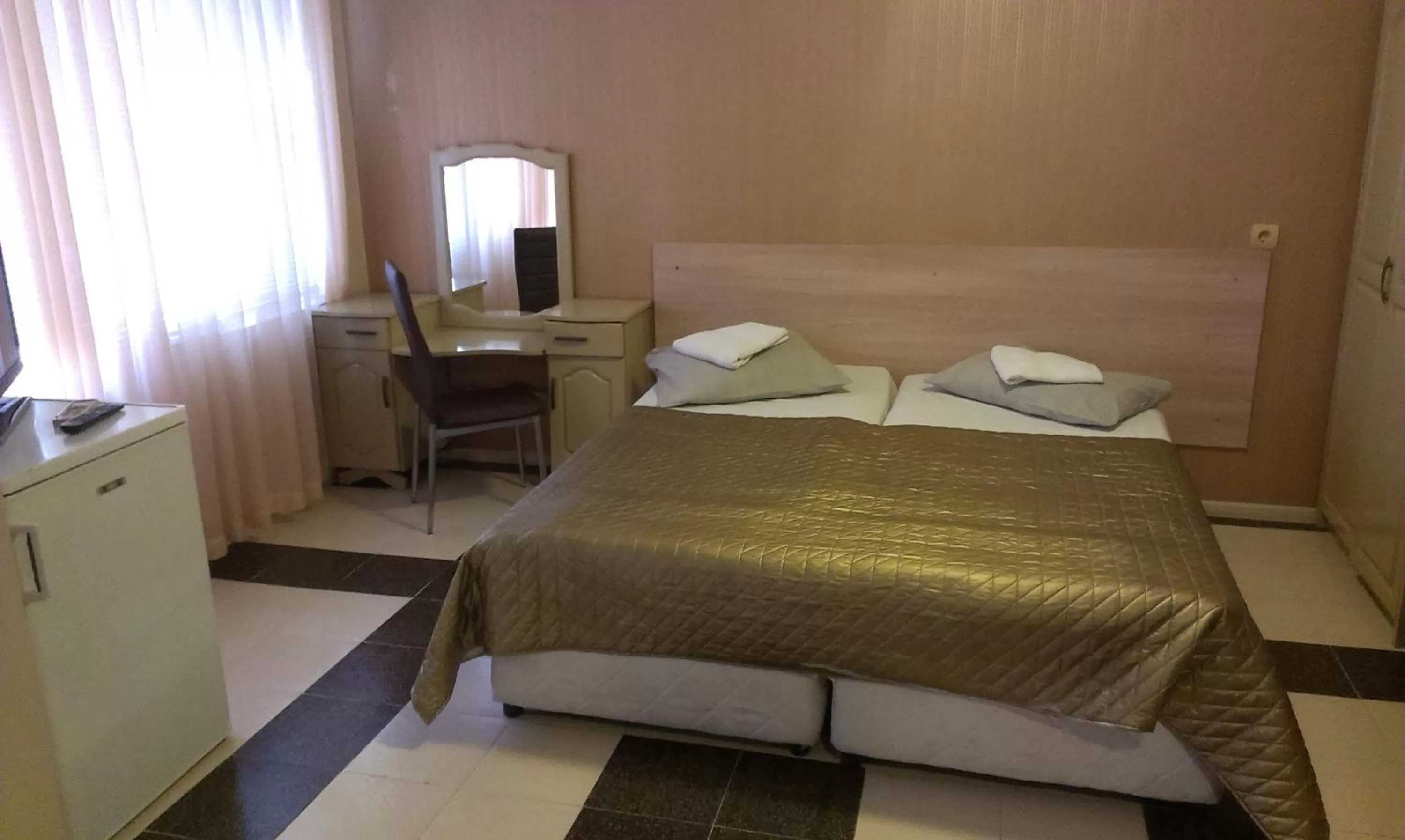 Bathroom, Room Photo in Family Hotel Kartala