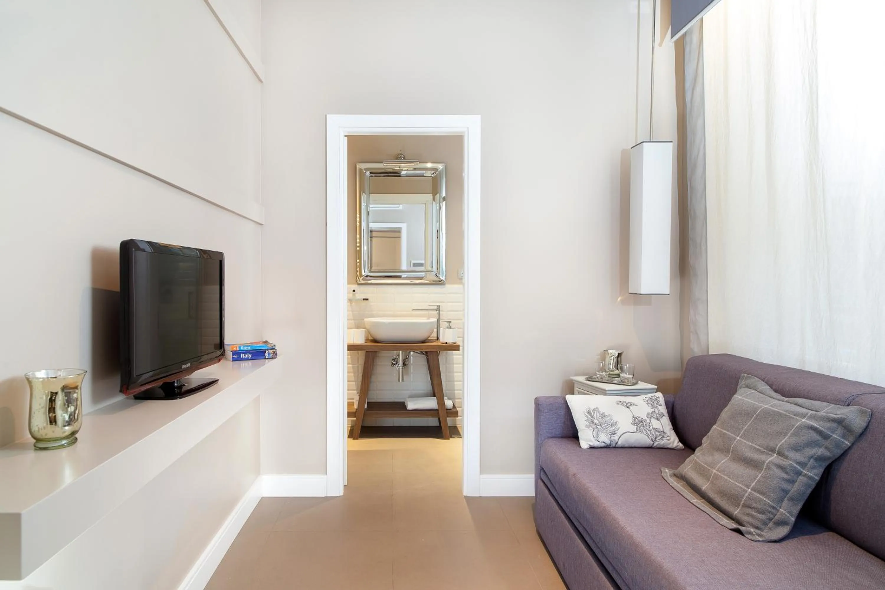 TV and multimedia in Deseo Home