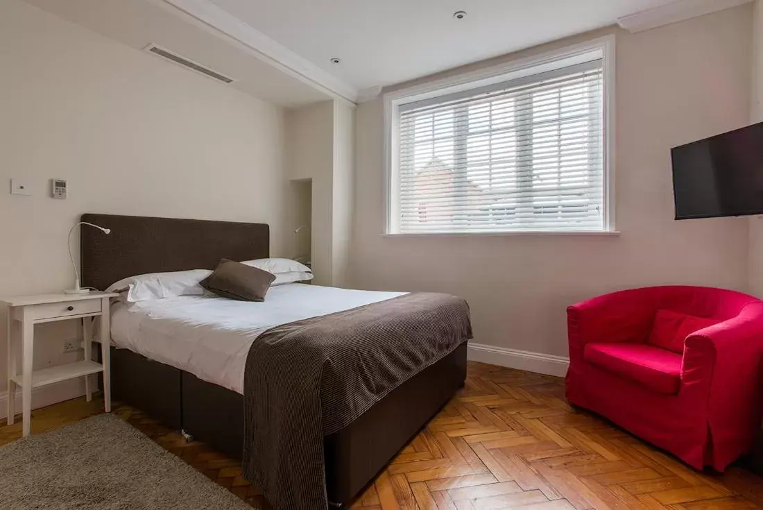 Comfy Plus - Superior Double Room in The Bell Inn Hotel Comfy Plus - Superior Double Room in The Bell Inn Hotel