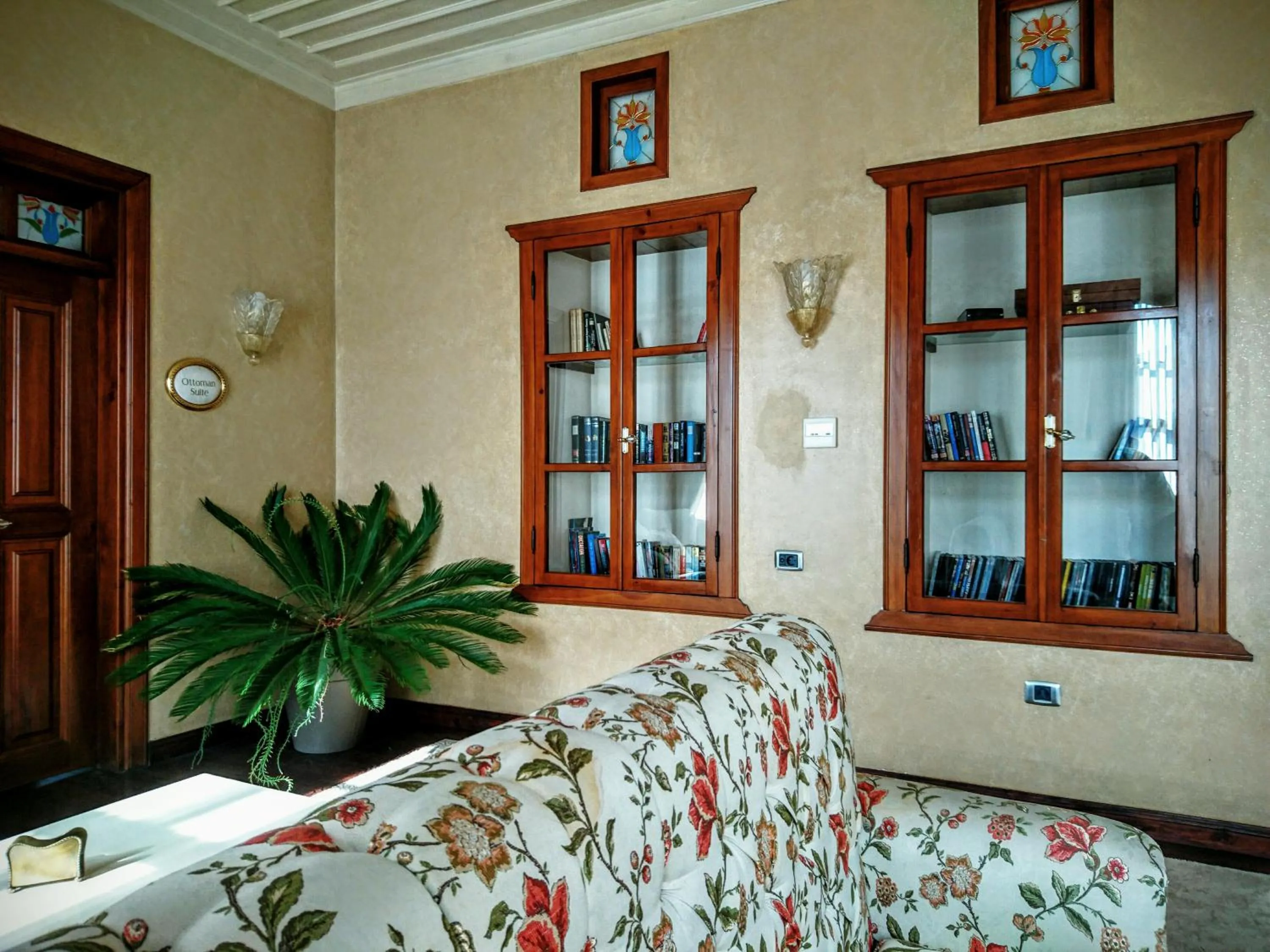 Library, Bed in Eski Masal Hotel - Special Class