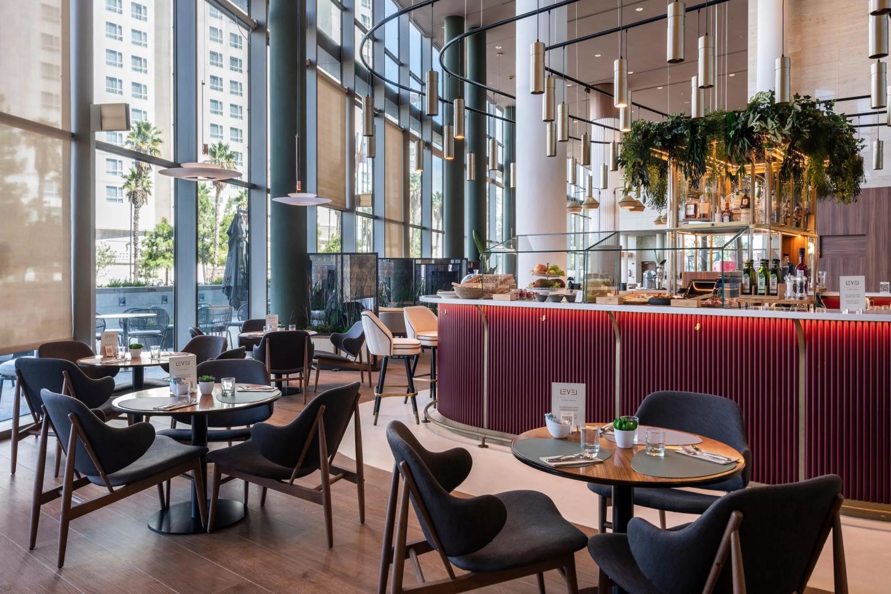 Restaurant/places to eat in Melia Valencia