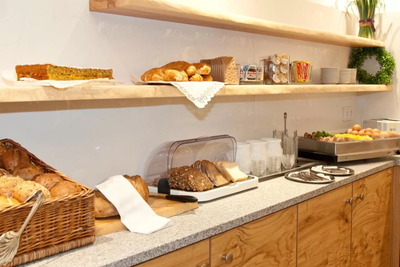 Buffet breakfast in Hotel Zur Post