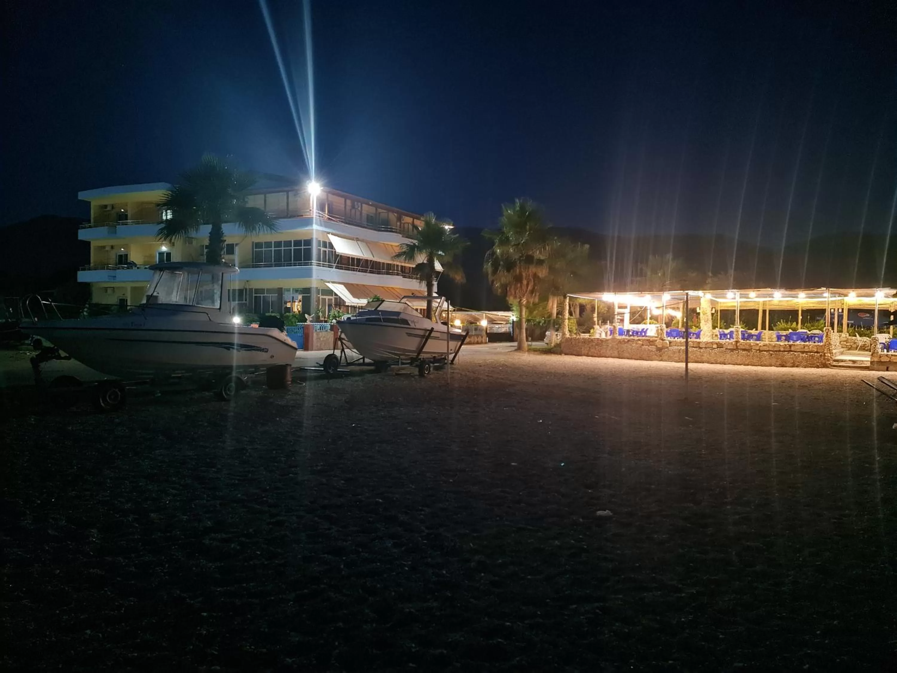 Property Building in Hotel Alba-Gert