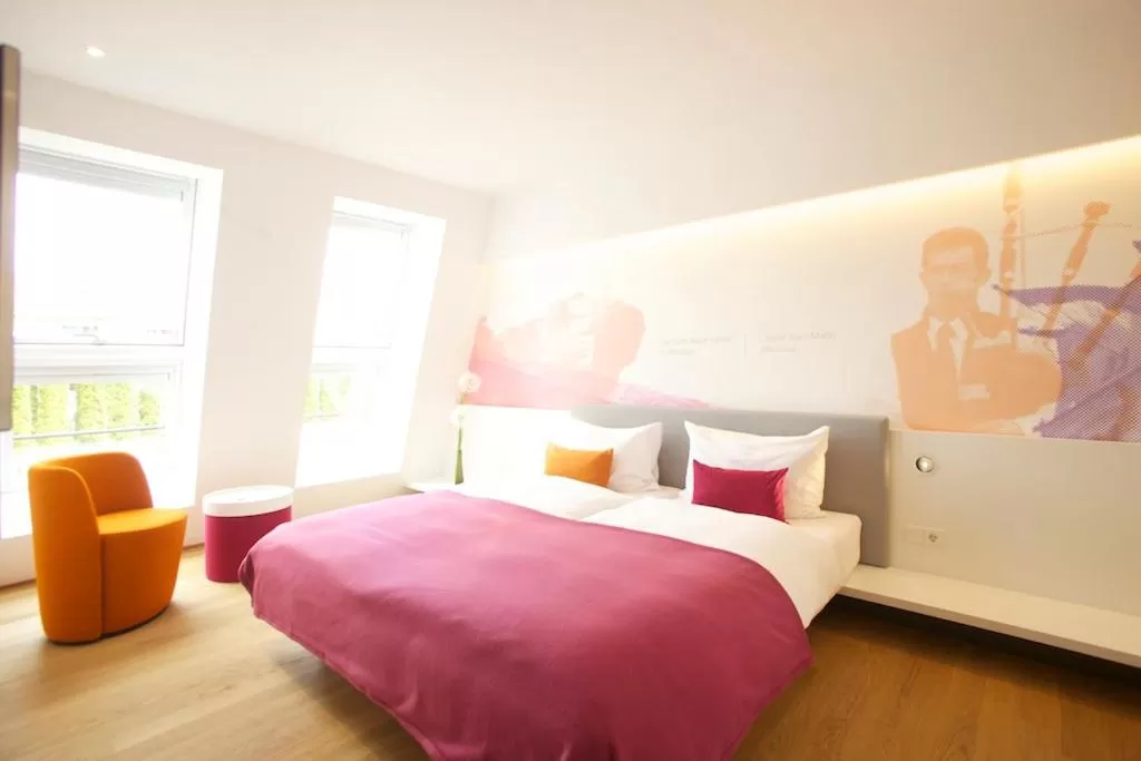 Bed in Illertisser Hof