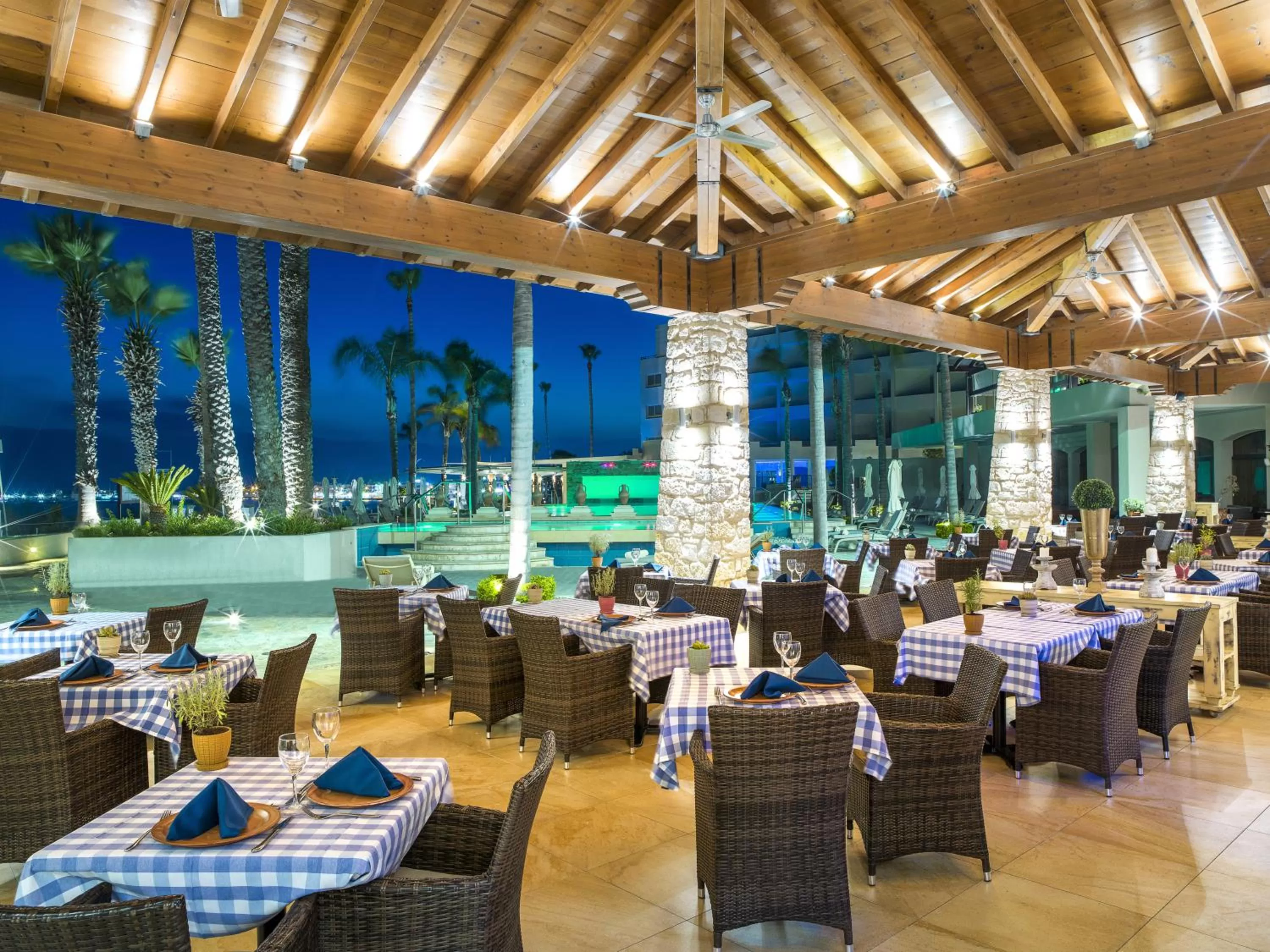 Restaurant/places to eat in Alexander The Great Beach Hotel