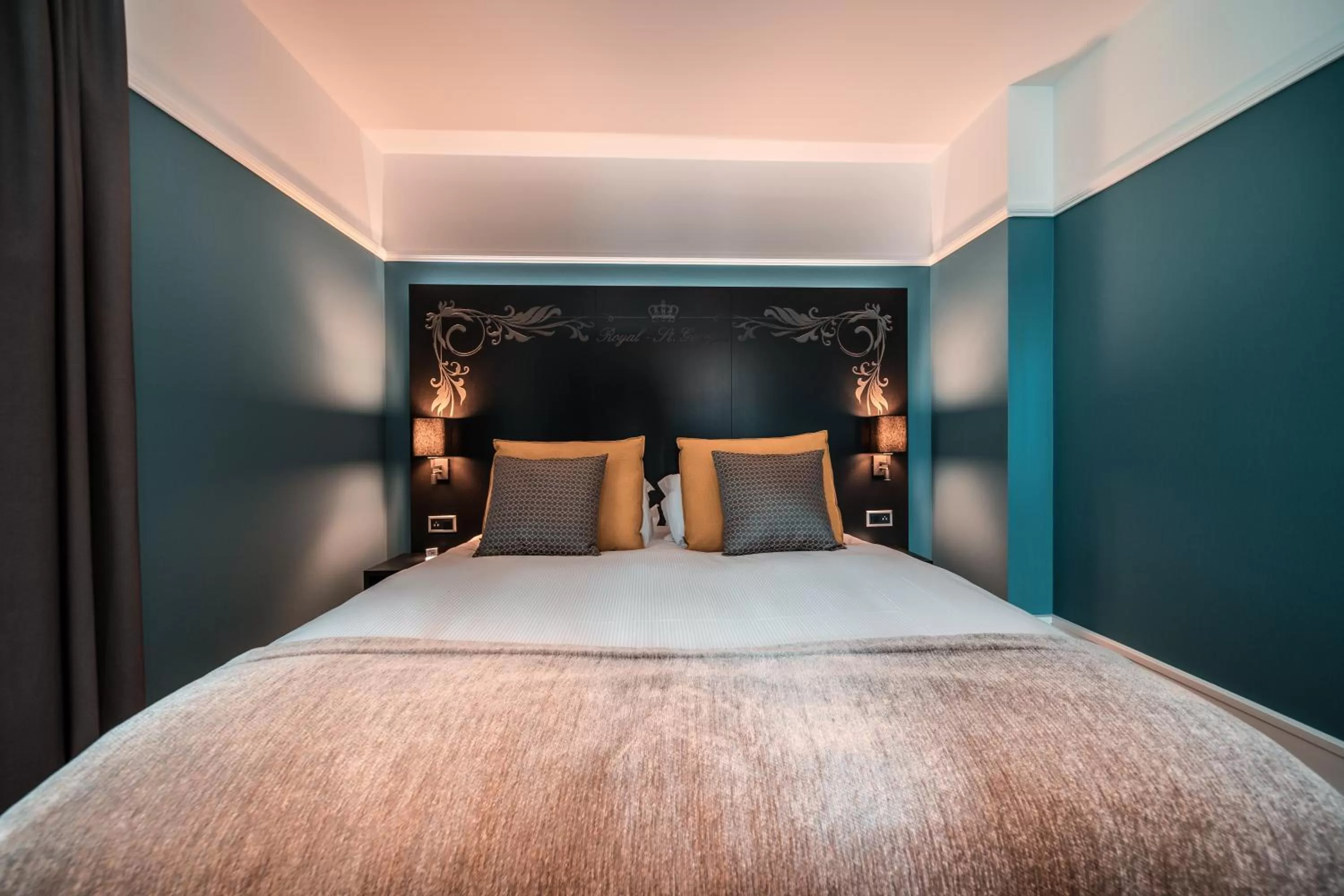 Bedroom, Bed in Royal St. Georges Hotel Interlaken - MGallery Collection