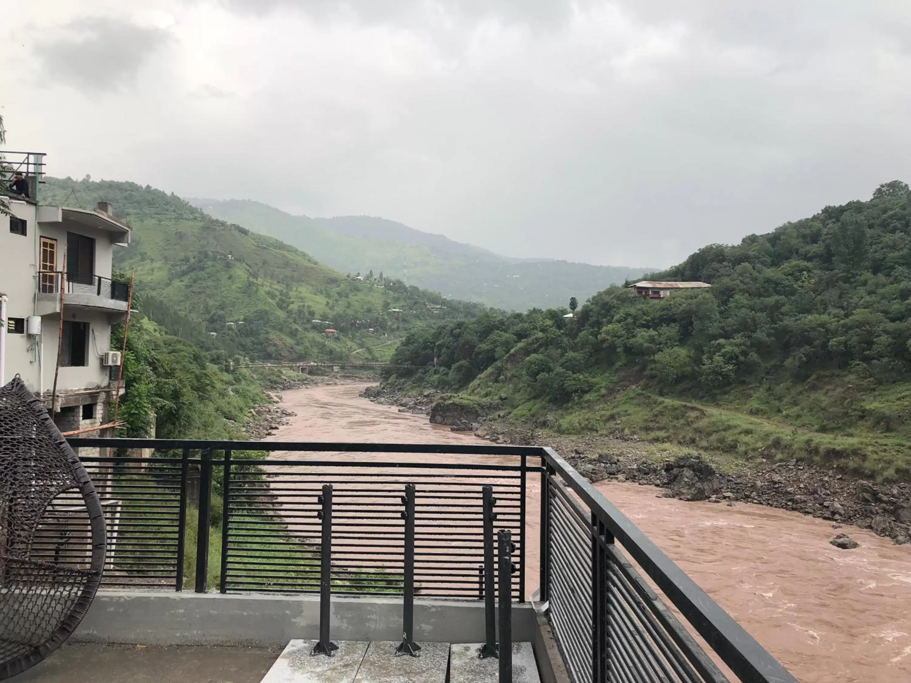 Balcony/Terrace in Hotel La Orilla Muzaffarabad