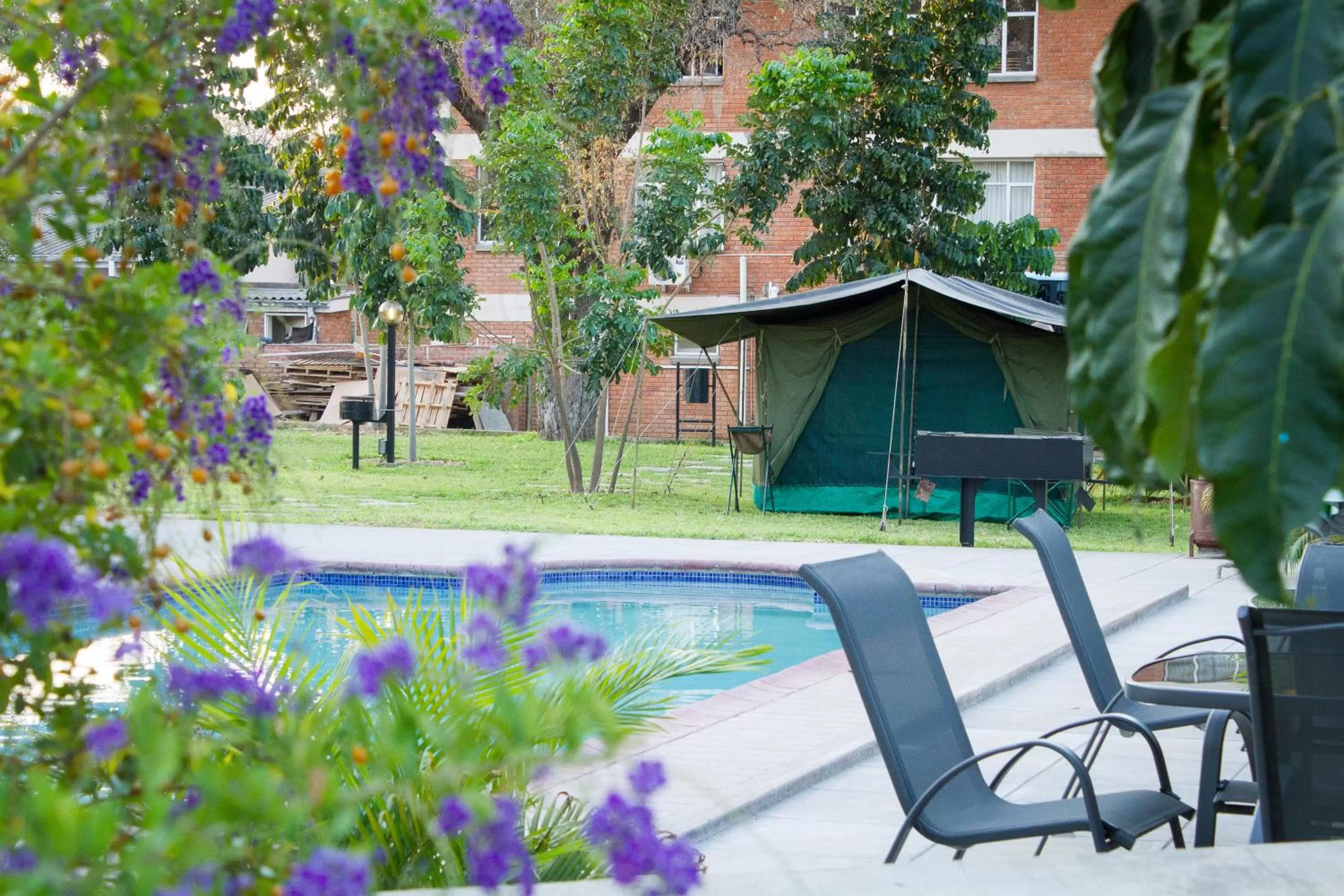 Swimming pool in N1 Hotel & Campsite Victoria Falls
