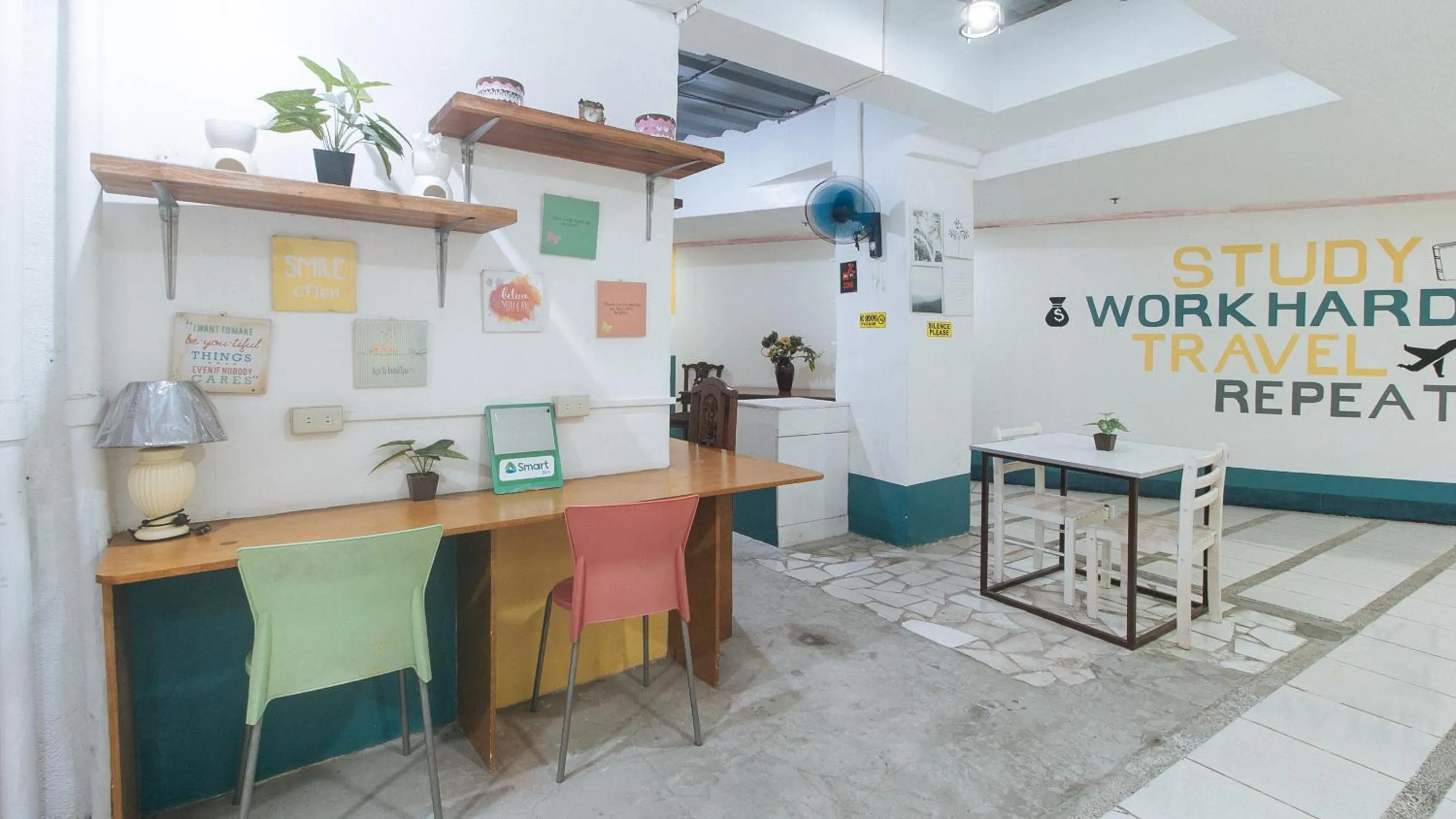 Lobby or reception in RedDoorz at Crowne One Condo