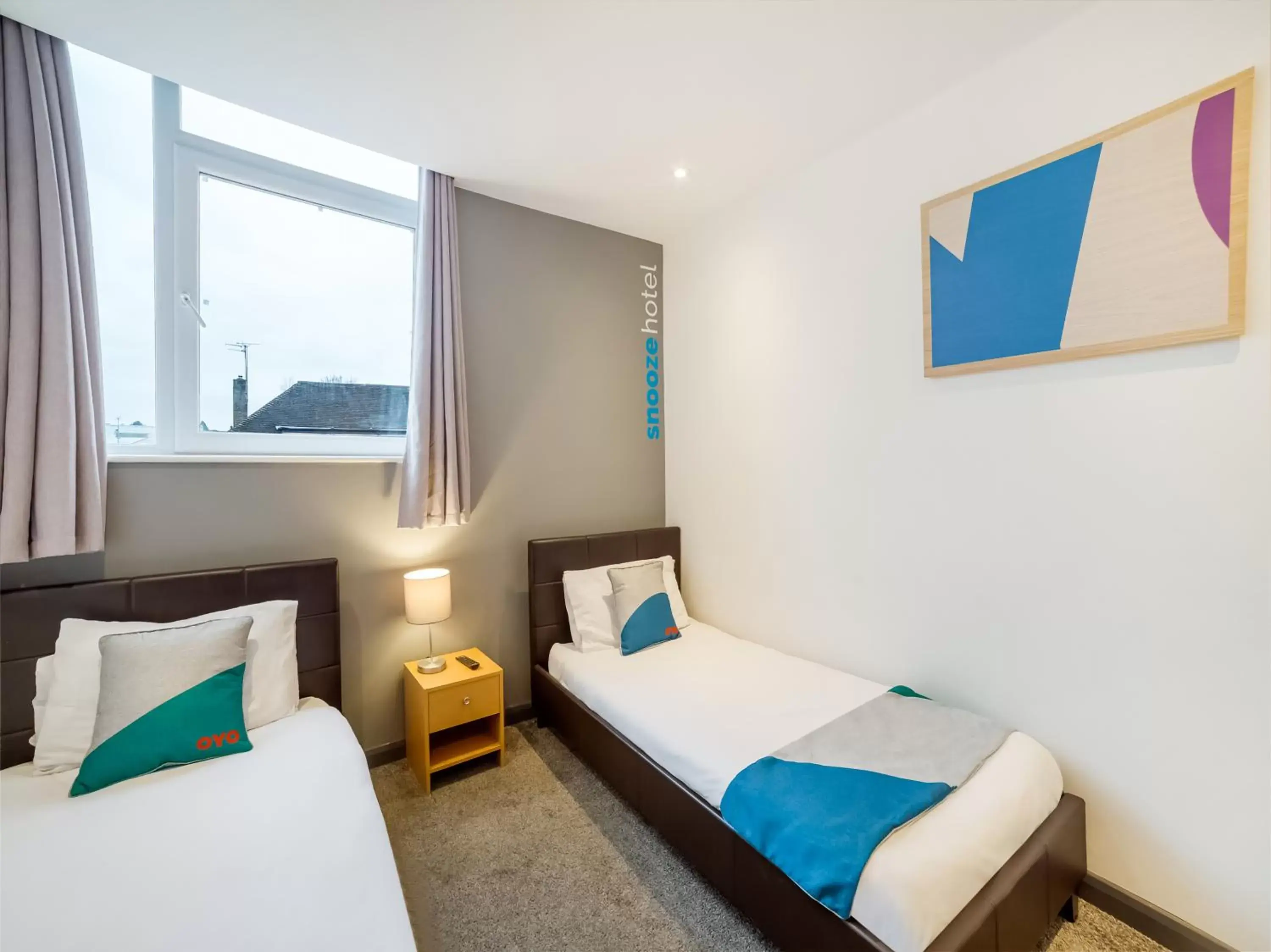 Twin Room with Shared Bathroom - single occupancy in Snooze Hotel Twin Room with Shared Bathroom - single occupancy in Snooze Hotel