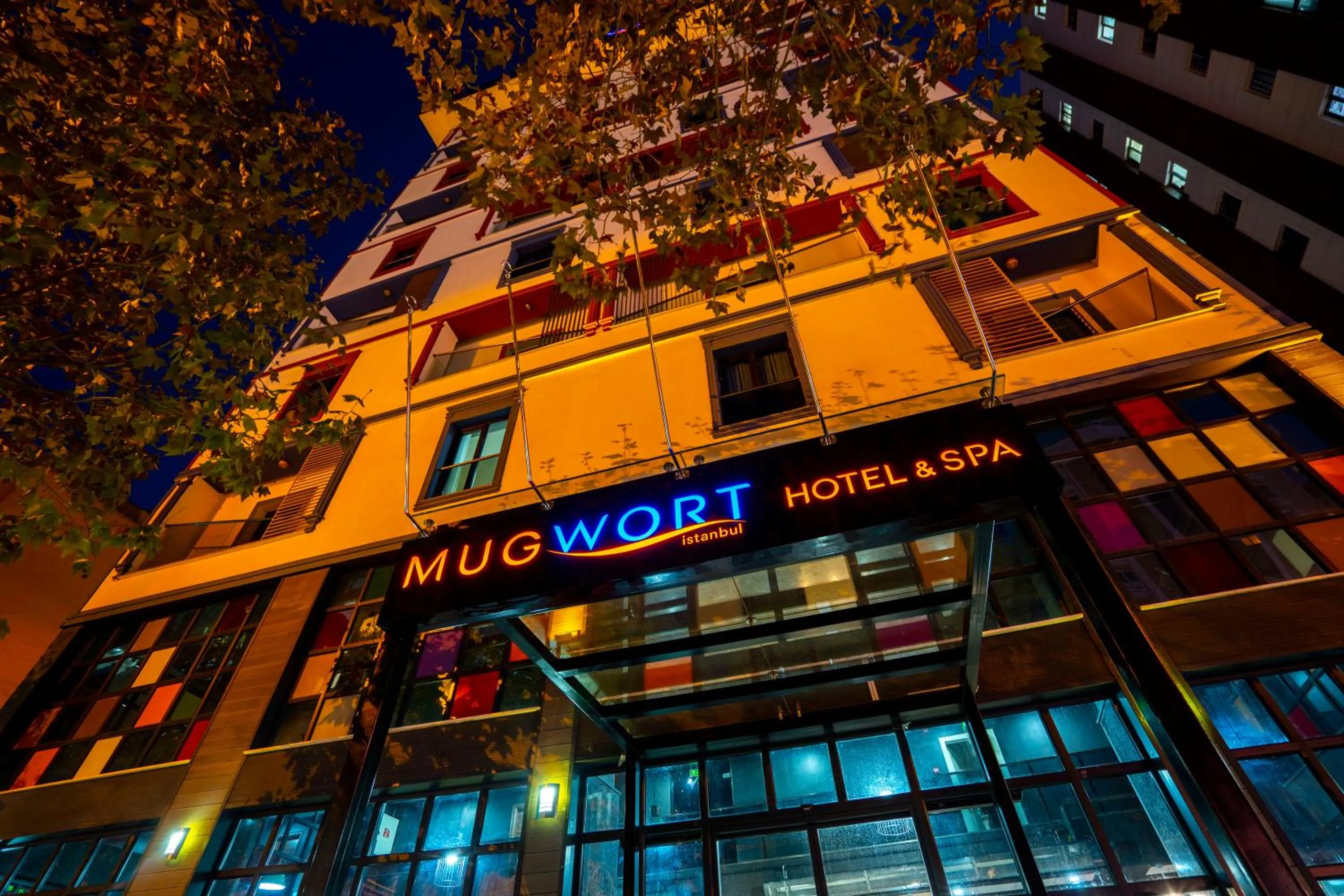 Mugwort Hotel & Spa