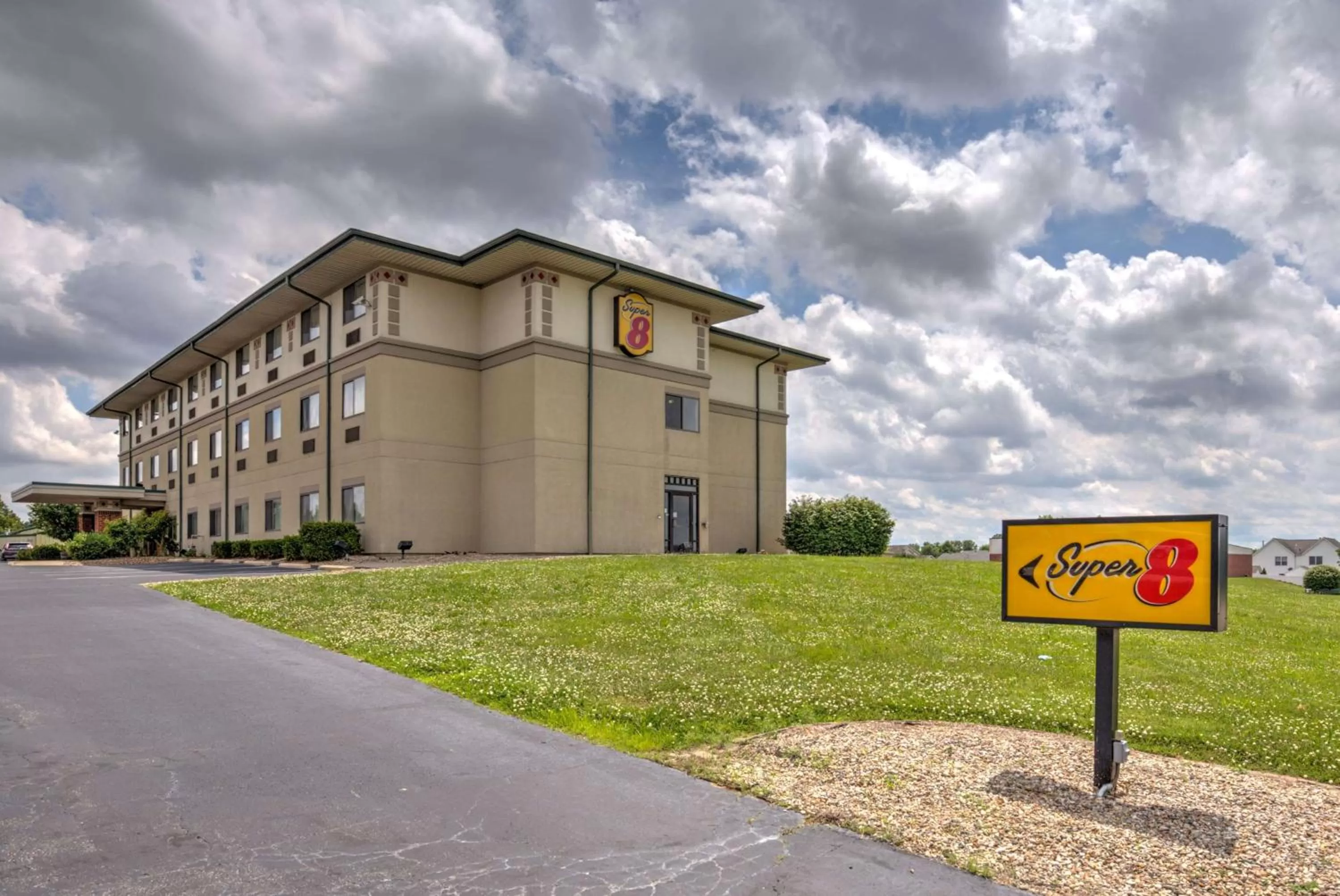 Property building in Super 8 by Wyndham Waterloo