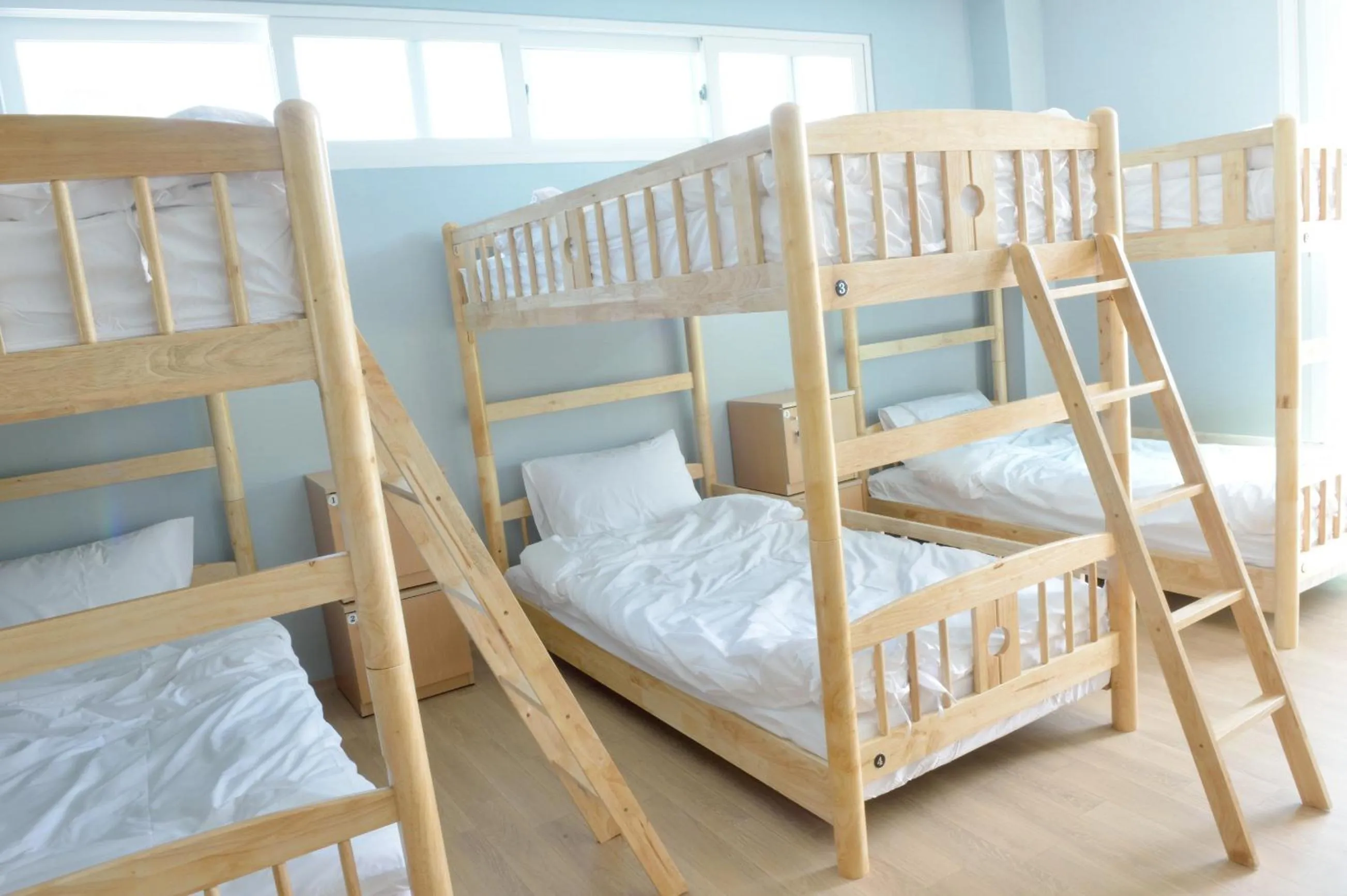 Shower, Bed in Andong Poong-gyung HOSTEL n LIBRARY