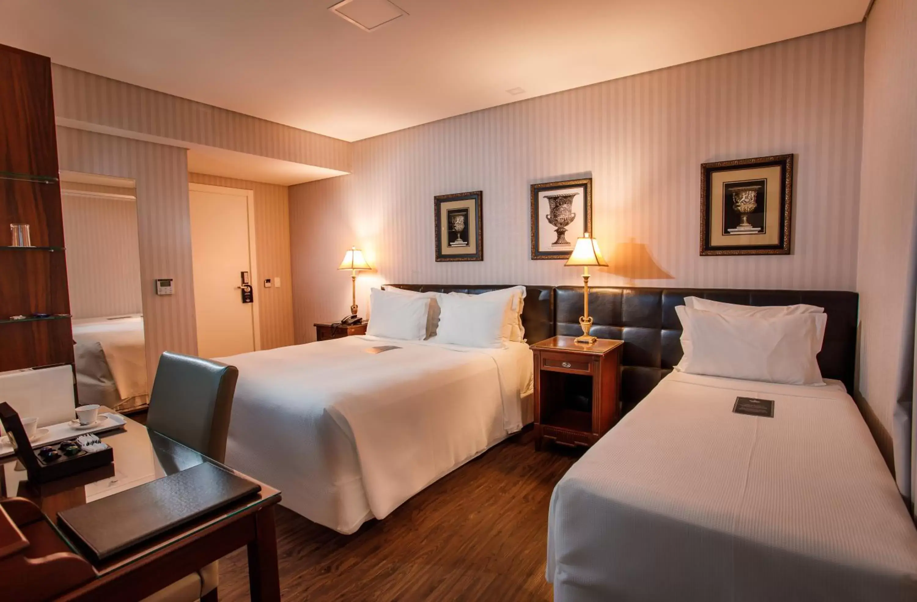 Luxury Triple Room in Sofistic Hotel Luxury Triple Room in Sofistic Hotel