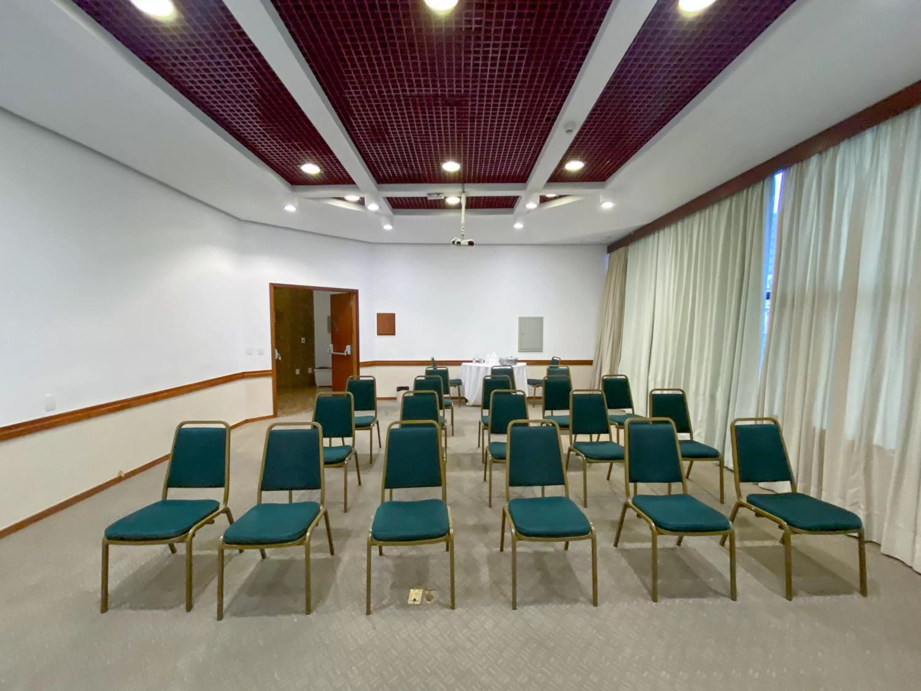 Golden Tower Pinheiros by Fênix Hotéis