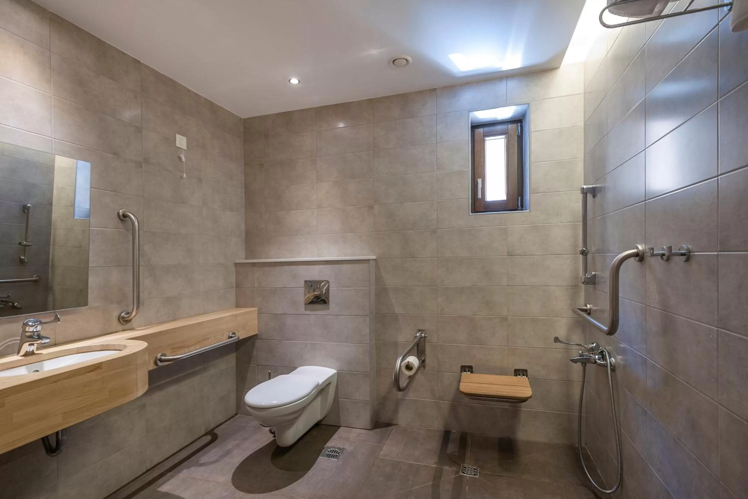 Bathroom in Kriti Hotel