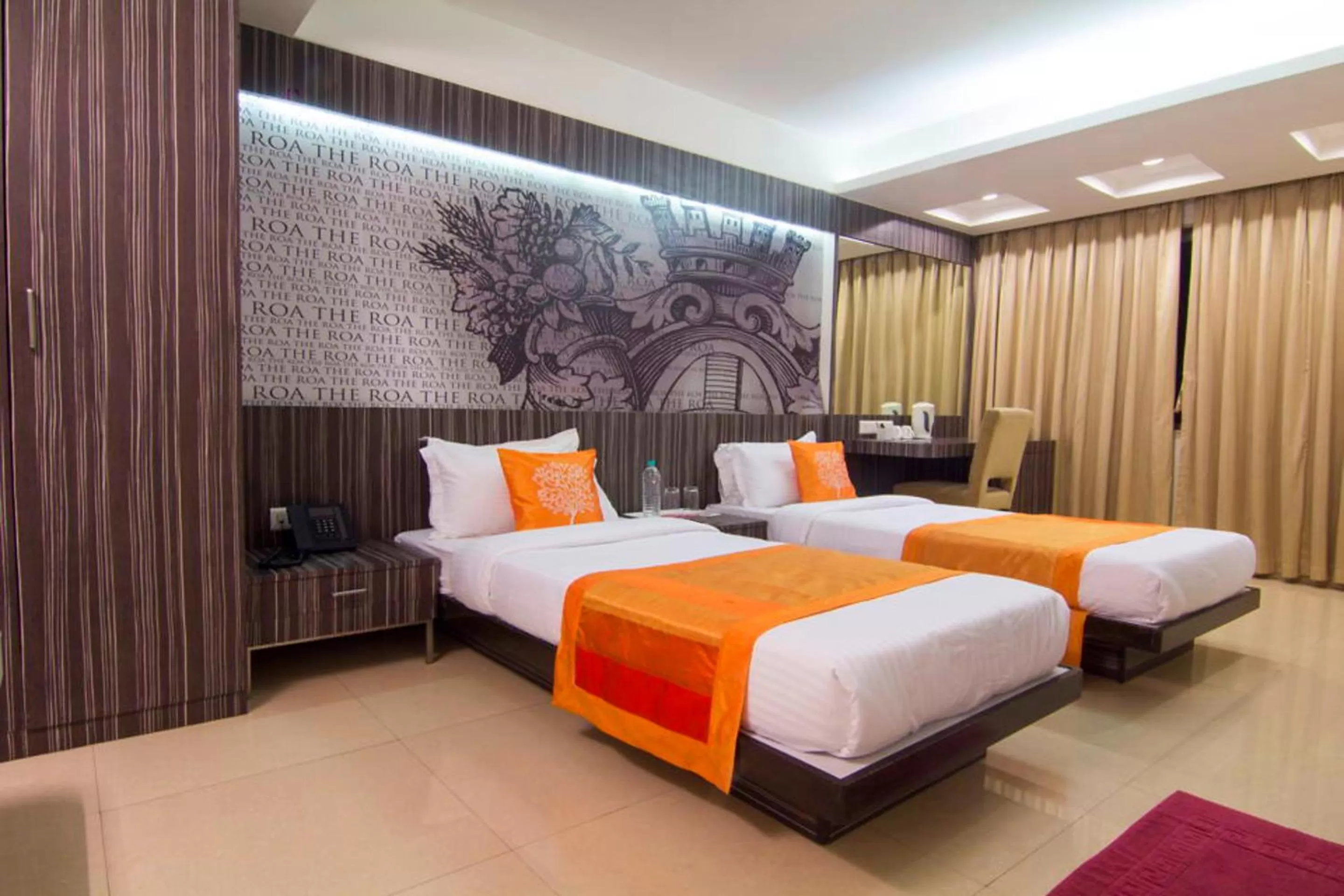 Photo of the whole room, Bed in The Roa Hotel