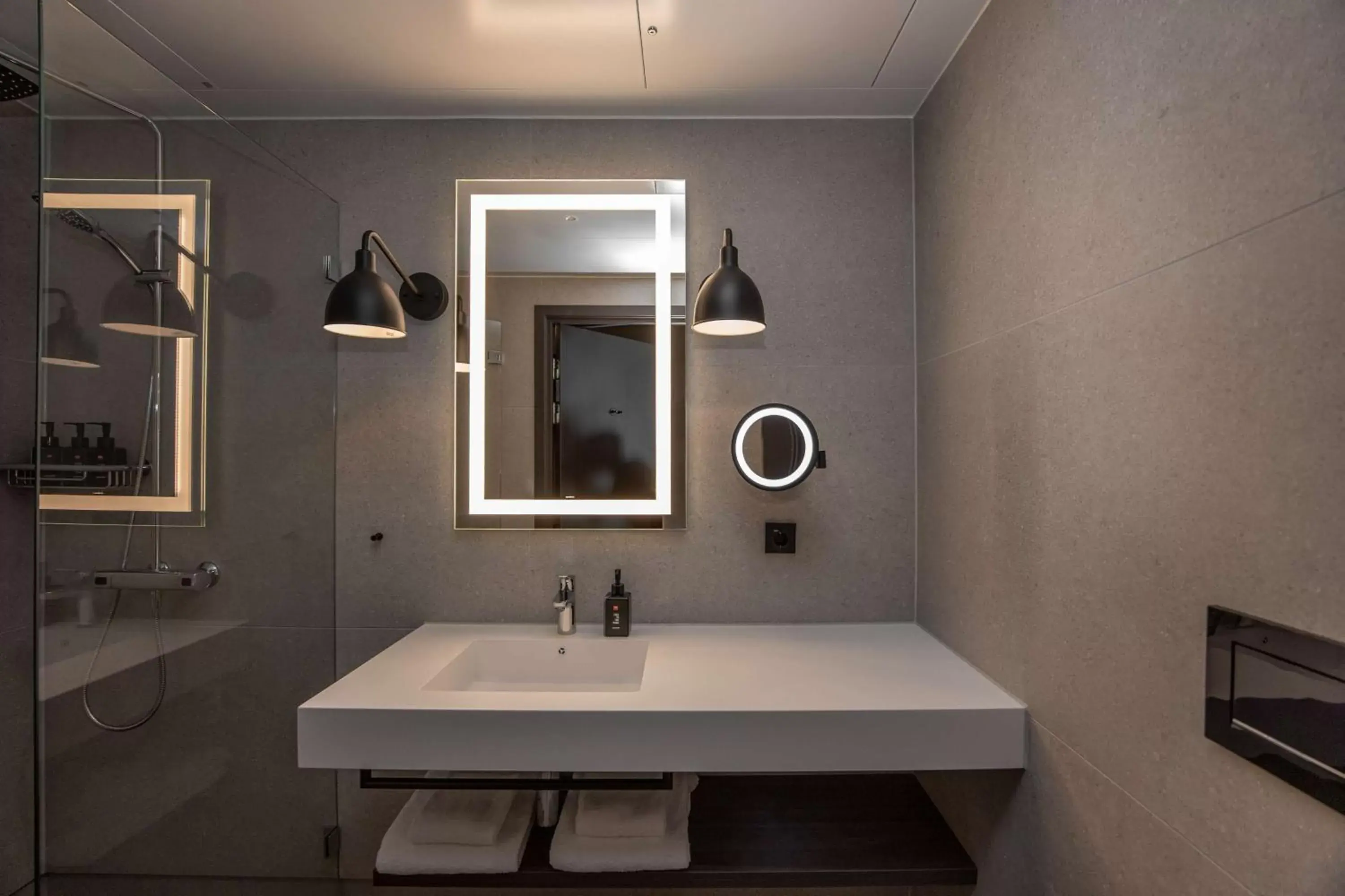 Standard Room - single occupancy - Terrace in Radisson RED Oslo Økern Standard Room - single occupancy - Terrace in Radisson RED Oslo Økern