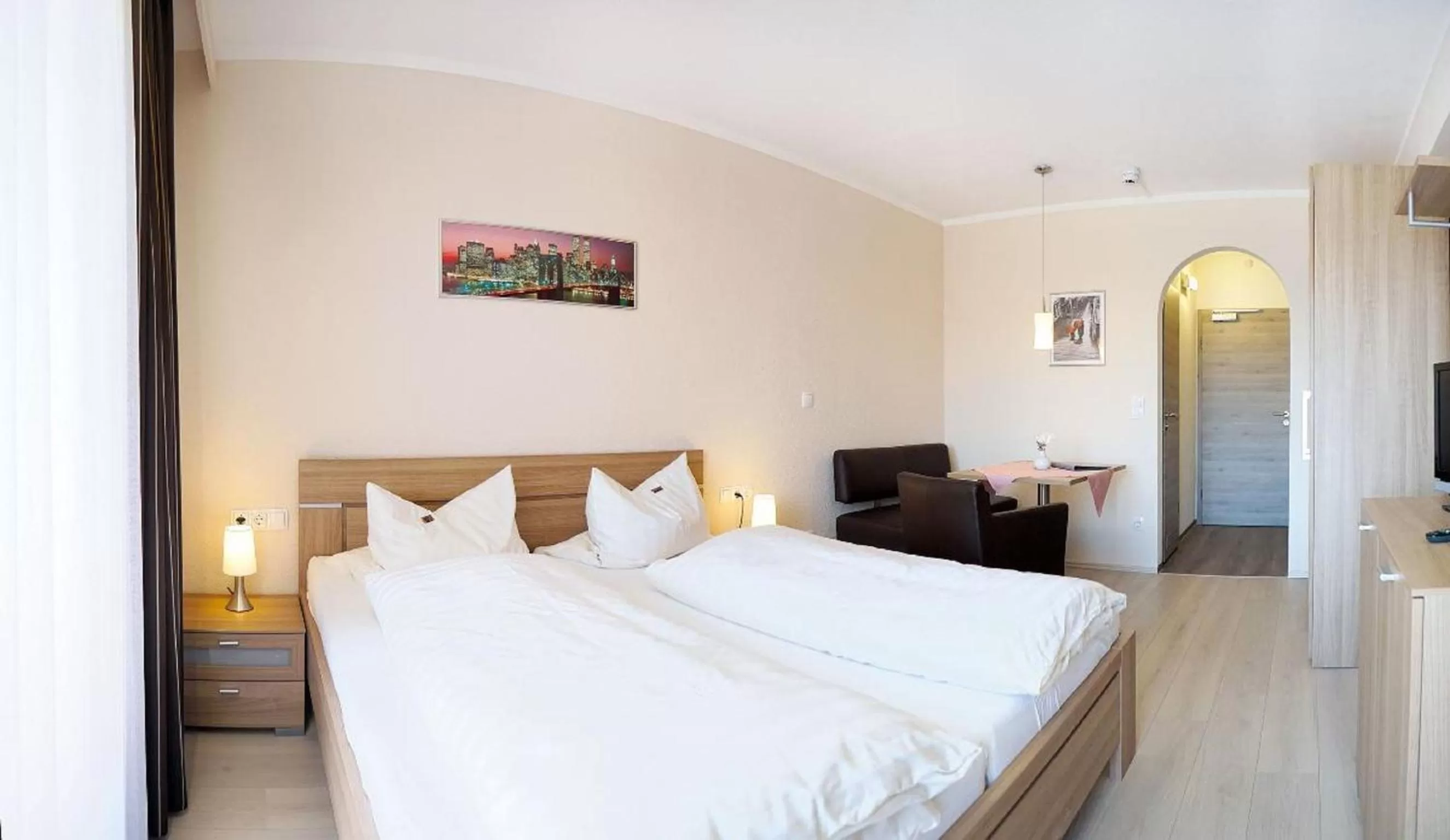 Photo of the whole room, Bed in Im Gewölbe