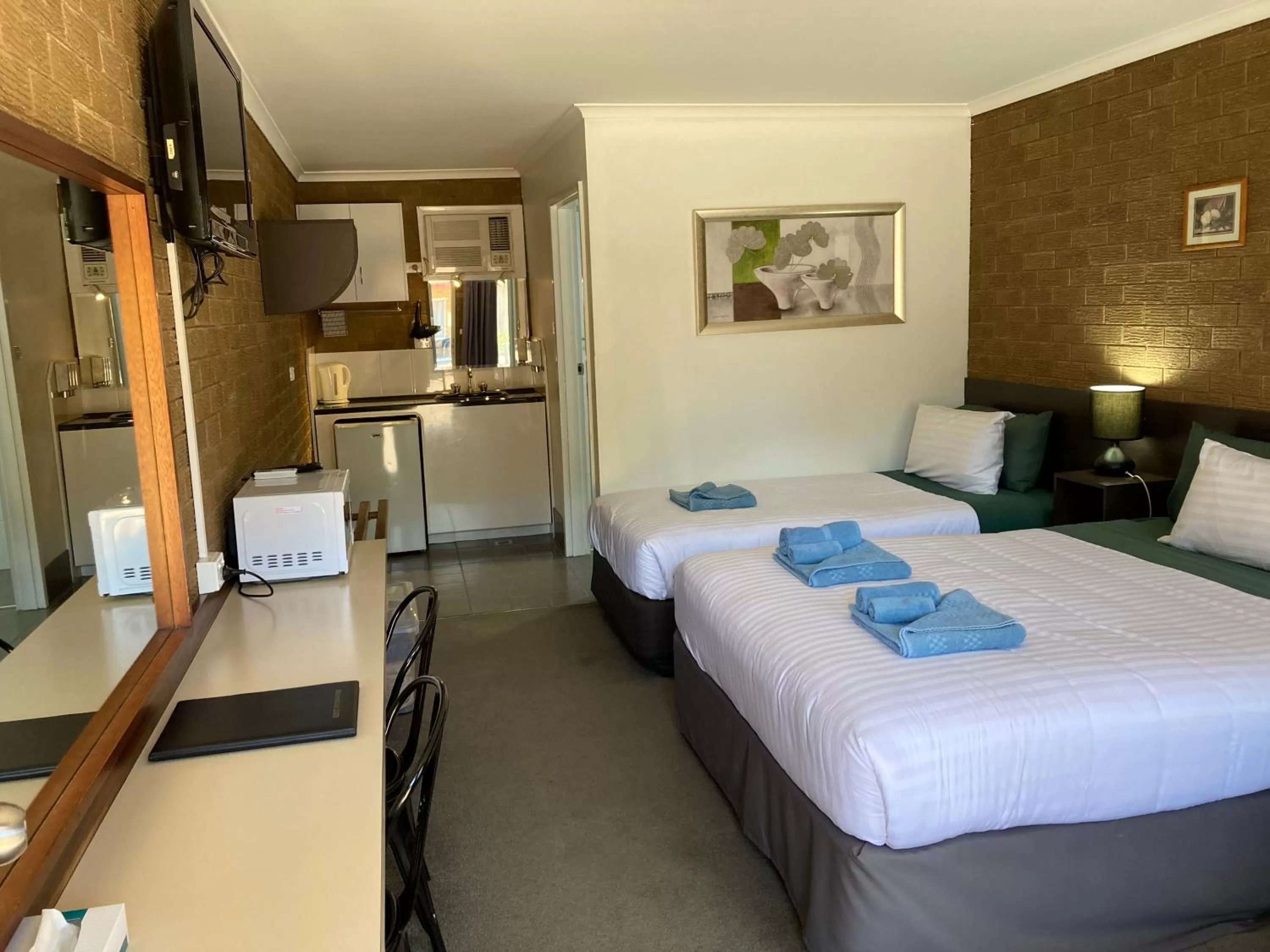 Bed in Camellia Motel