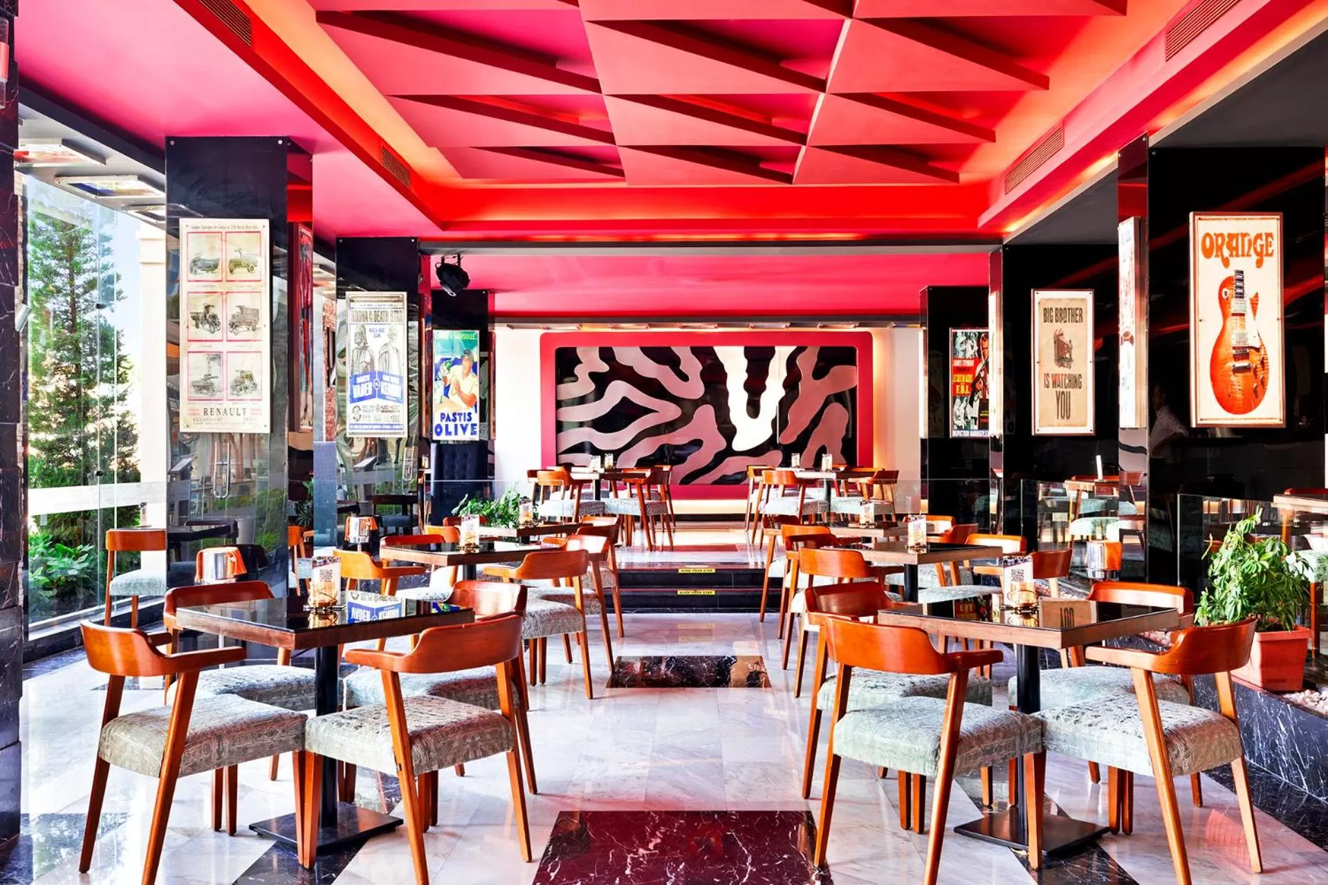 Lounge or bar in Pickalbatros White Beach Resort - Hurghada