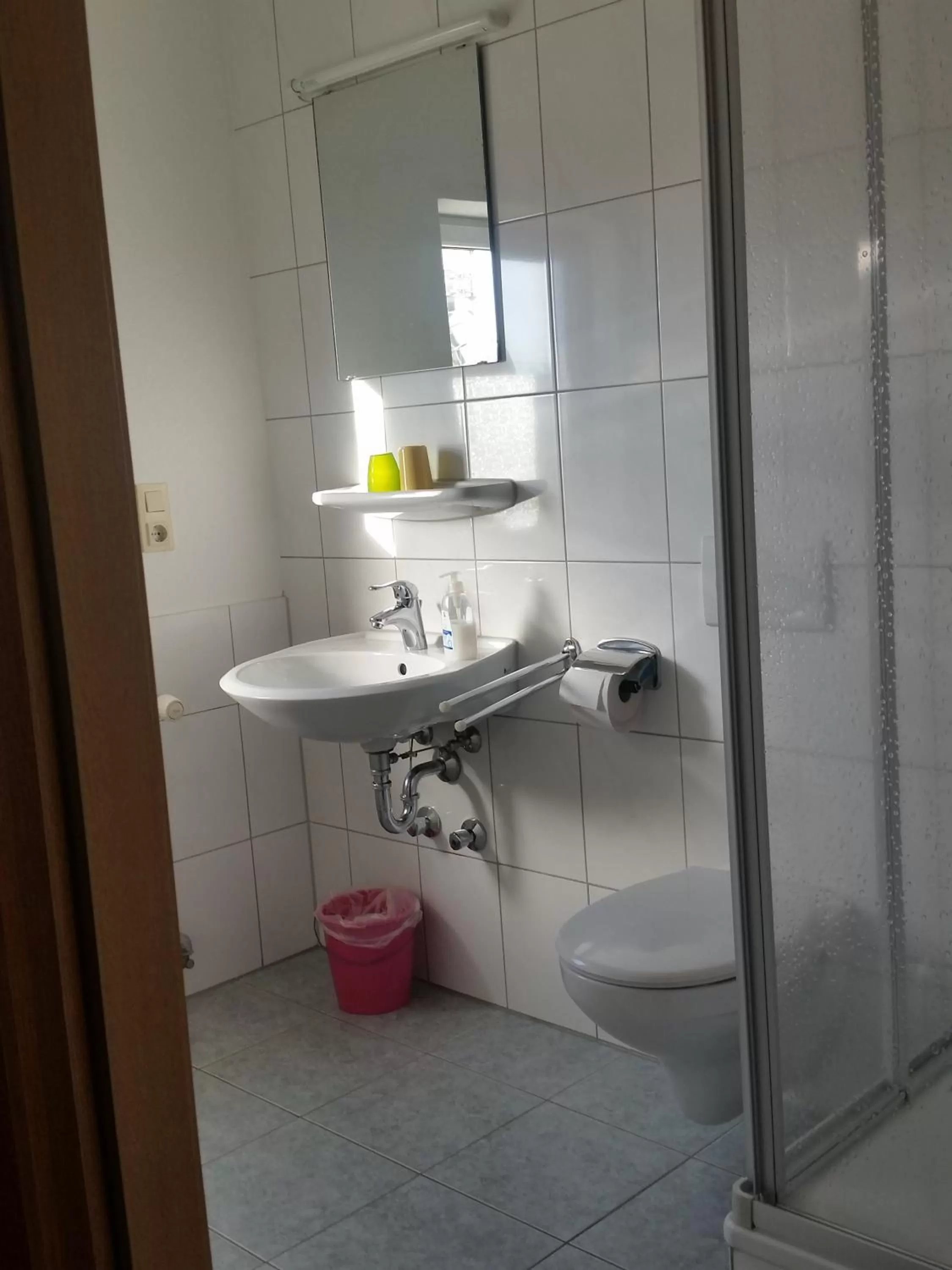 Bathroom in Adler Gaststube Hotel Biergarten