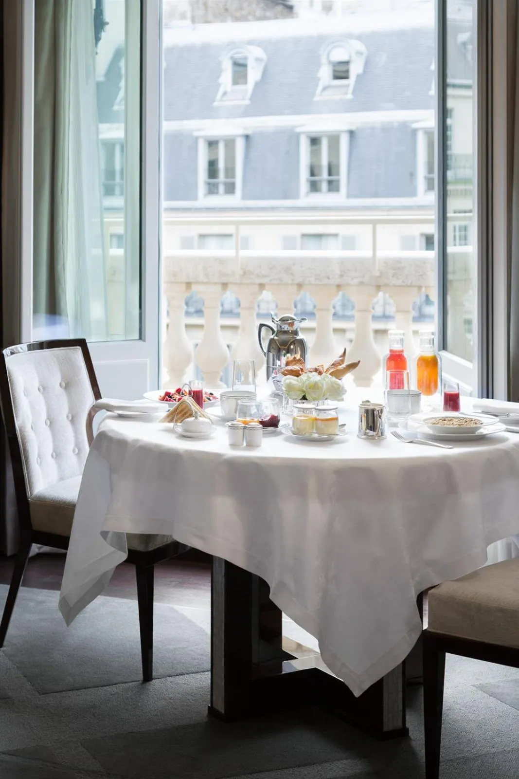 Breakfast in The Peninsula Paris
