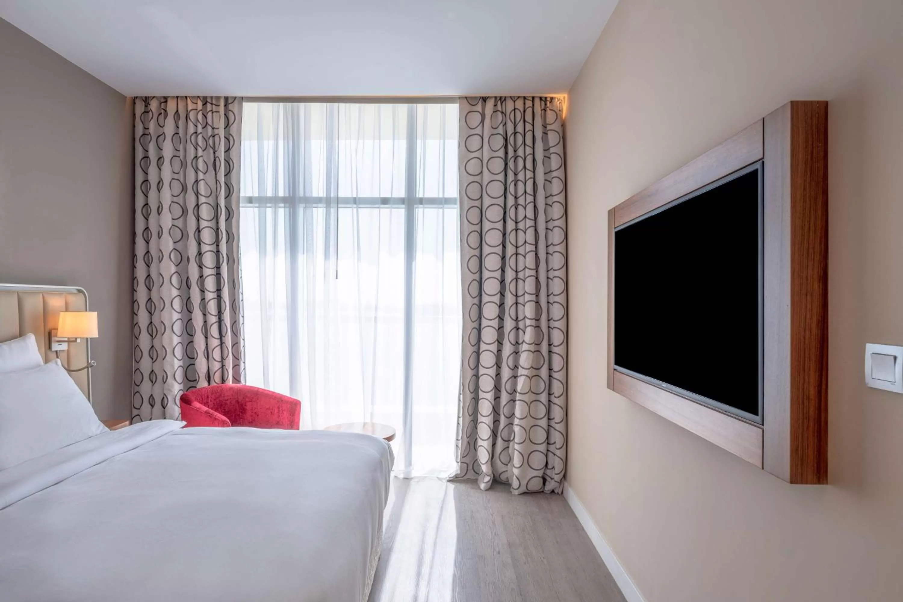 TV and multimedia, Bed in Radisson Resort Ras Al Khaimah Marjan Island