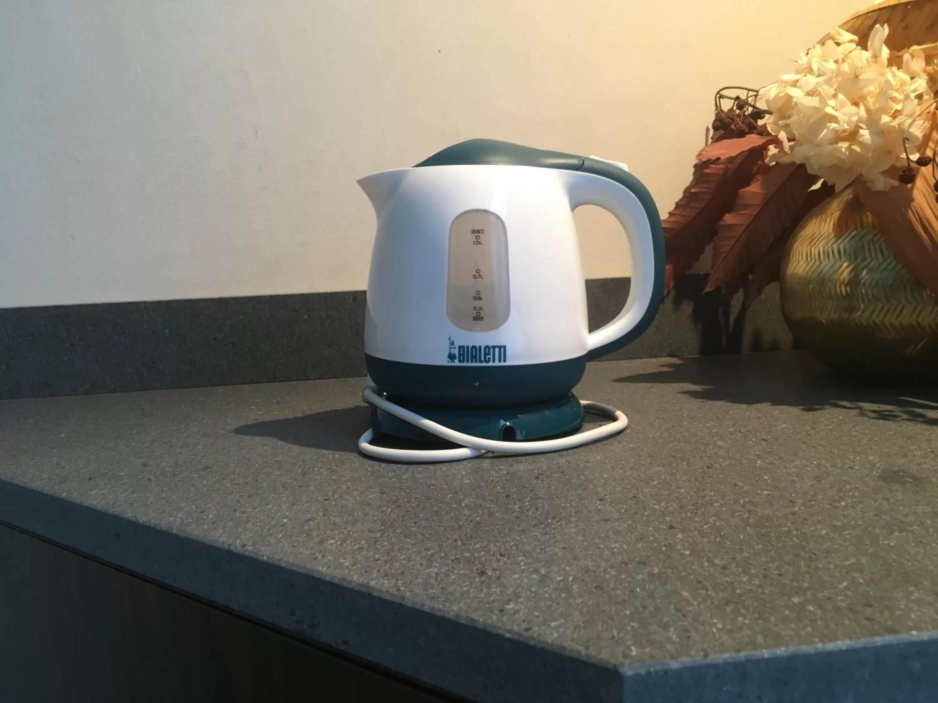 Coffee/tea facilities in 21 Armeno