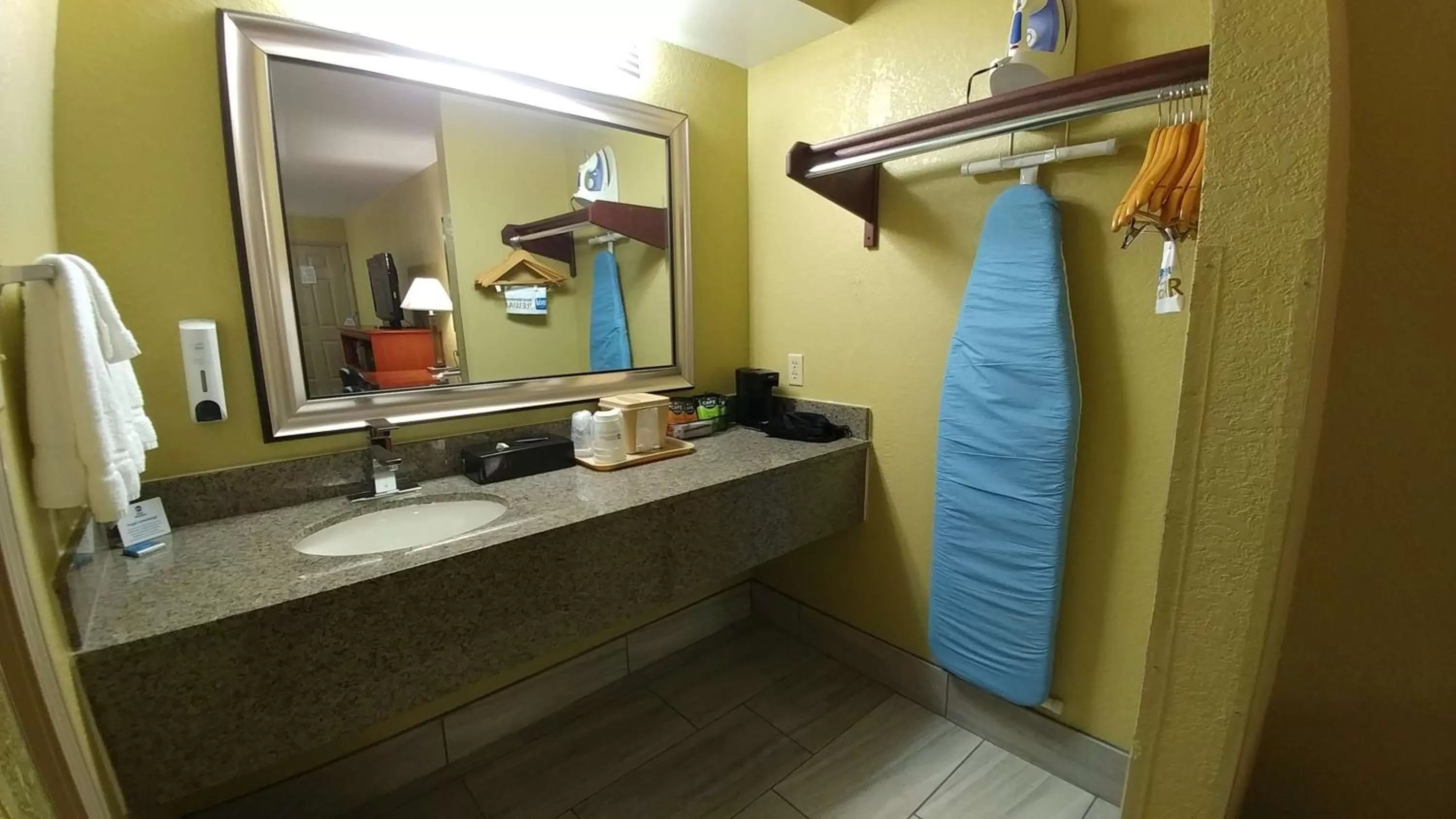 Bathroom in Best Western Jacksonville near Little Rock Air Force Base