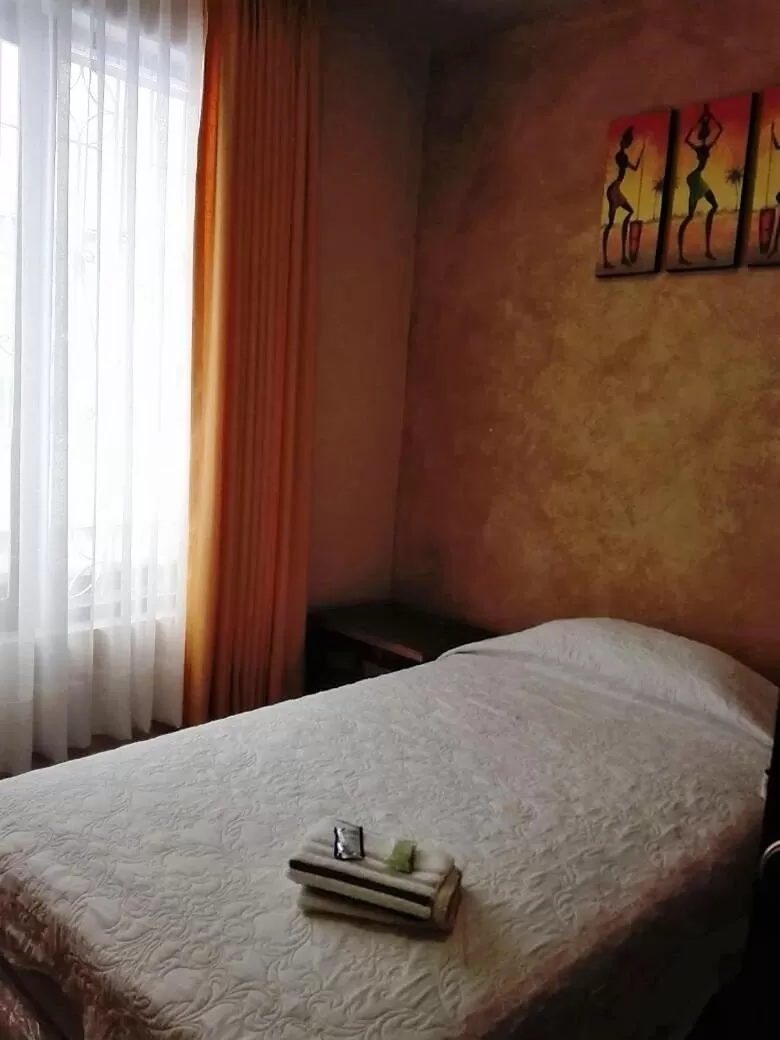 Bed in HOTEL MAISON FIORI (Plaza Colon)