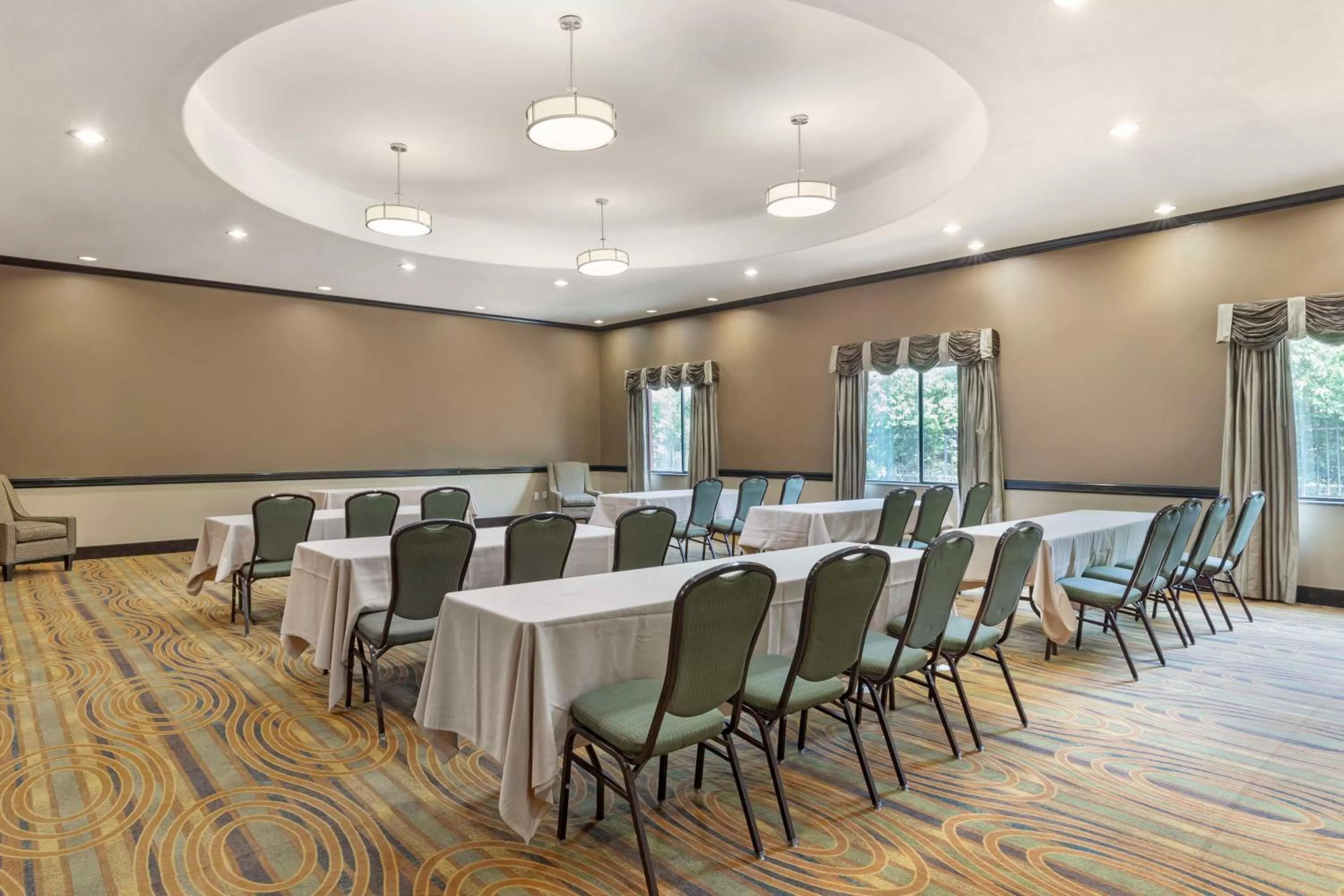 Meeting/conference room in Best Western Plus Texoma Hotel & Suites