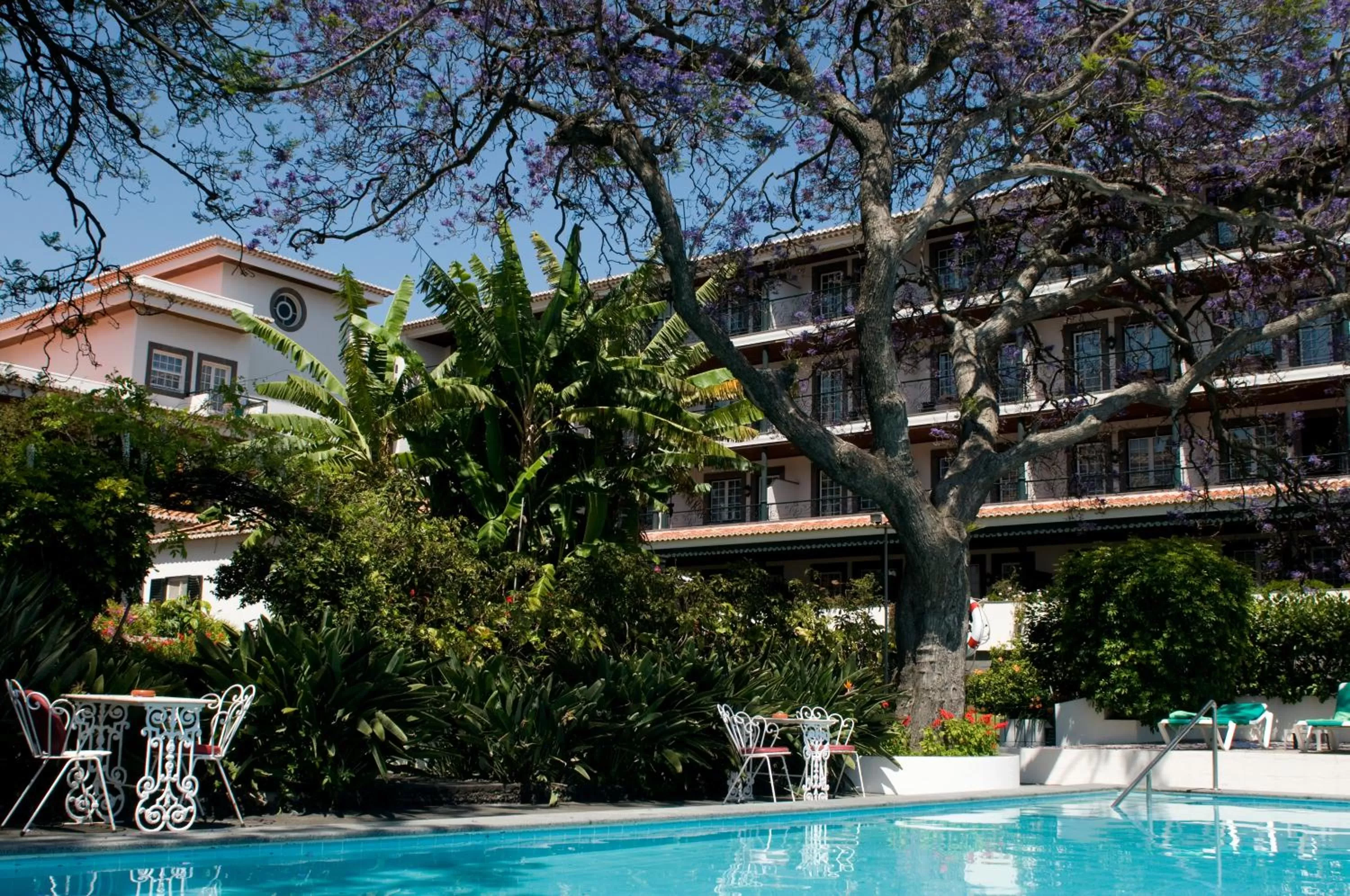 Facade/entrance in Quinta Da Penha De Franca