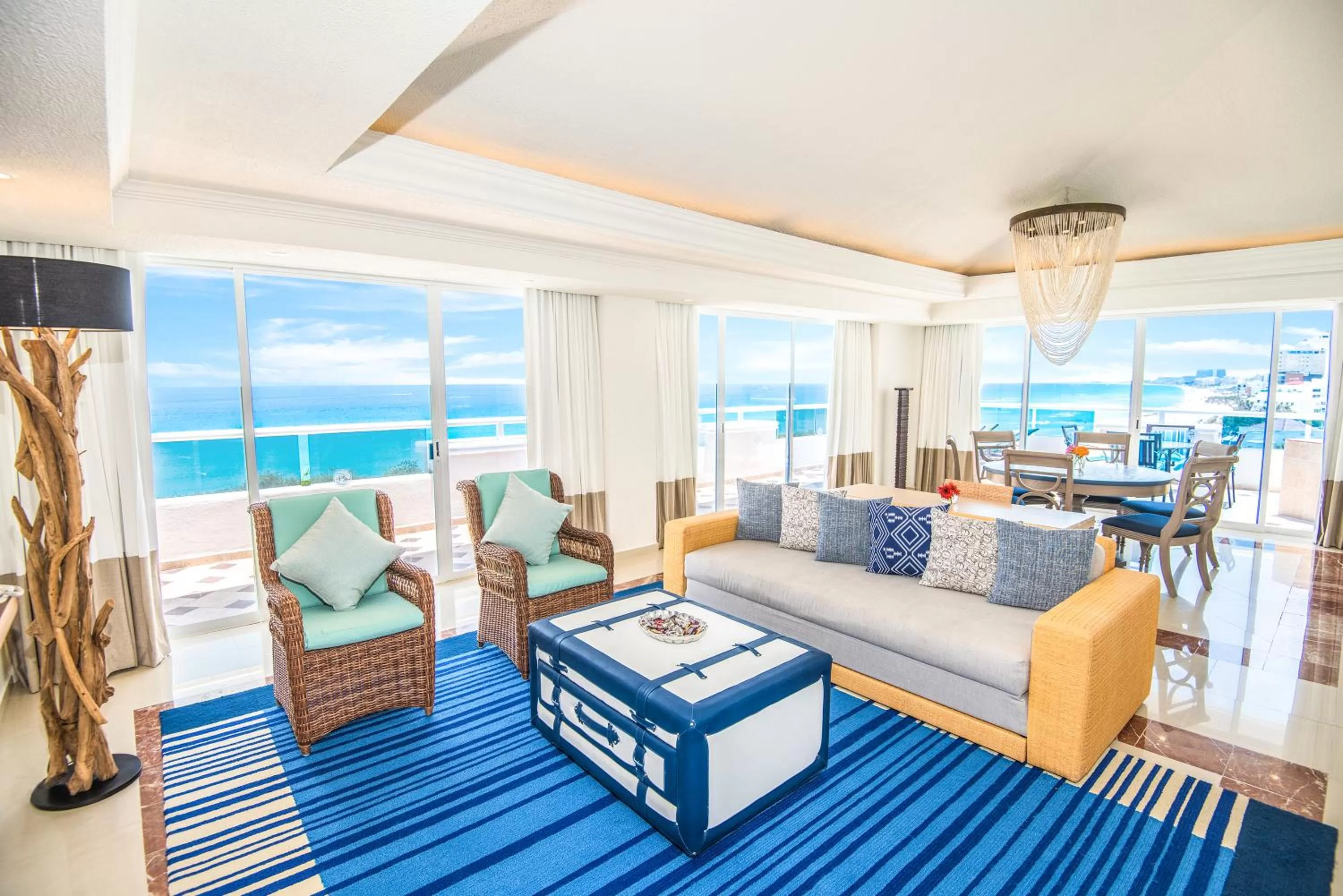 Living room in Sunscape Cancun All-Inclusive Resort & Spa by Hyatt