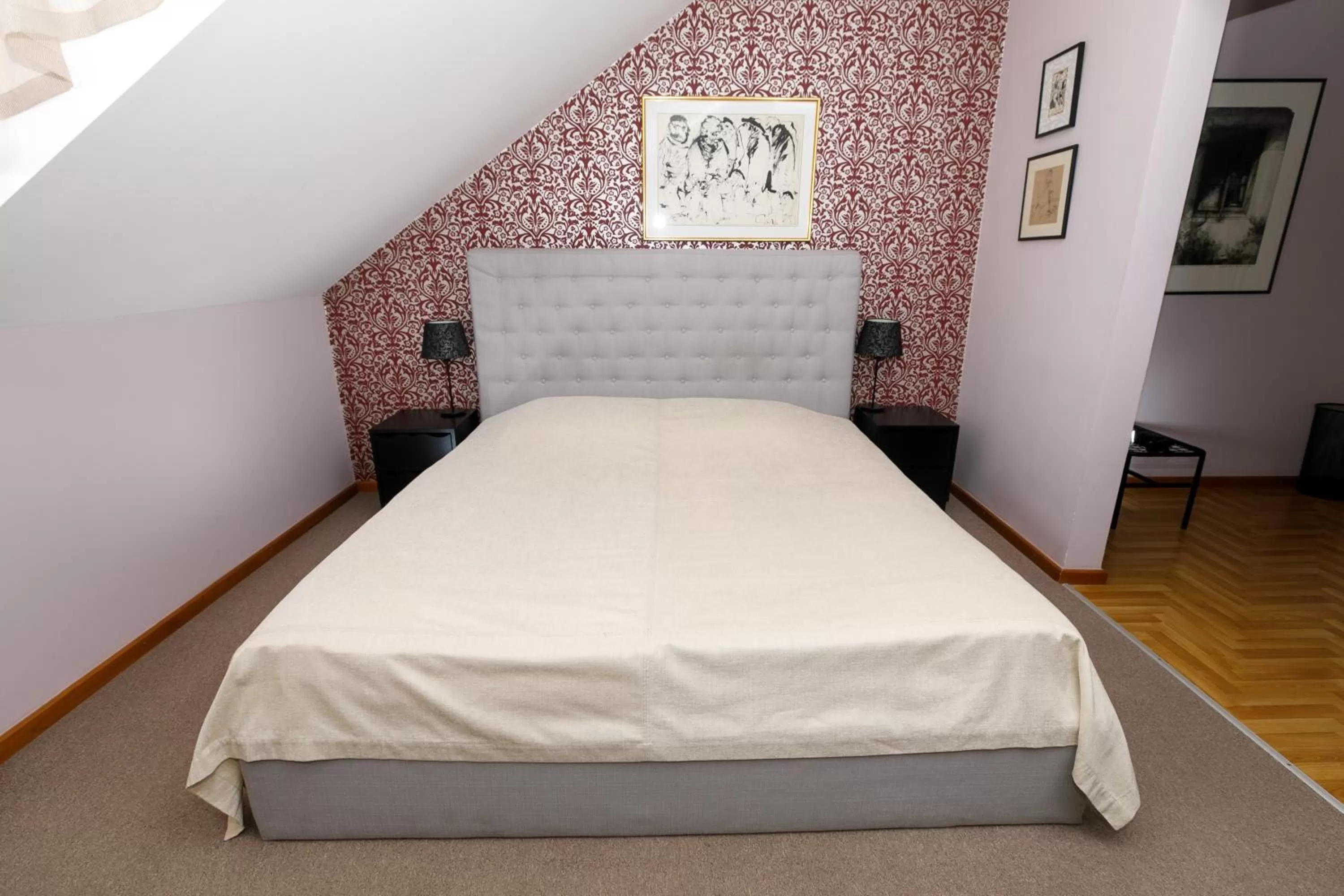 Photo of the whole room, Bed in Art Garni Hotel