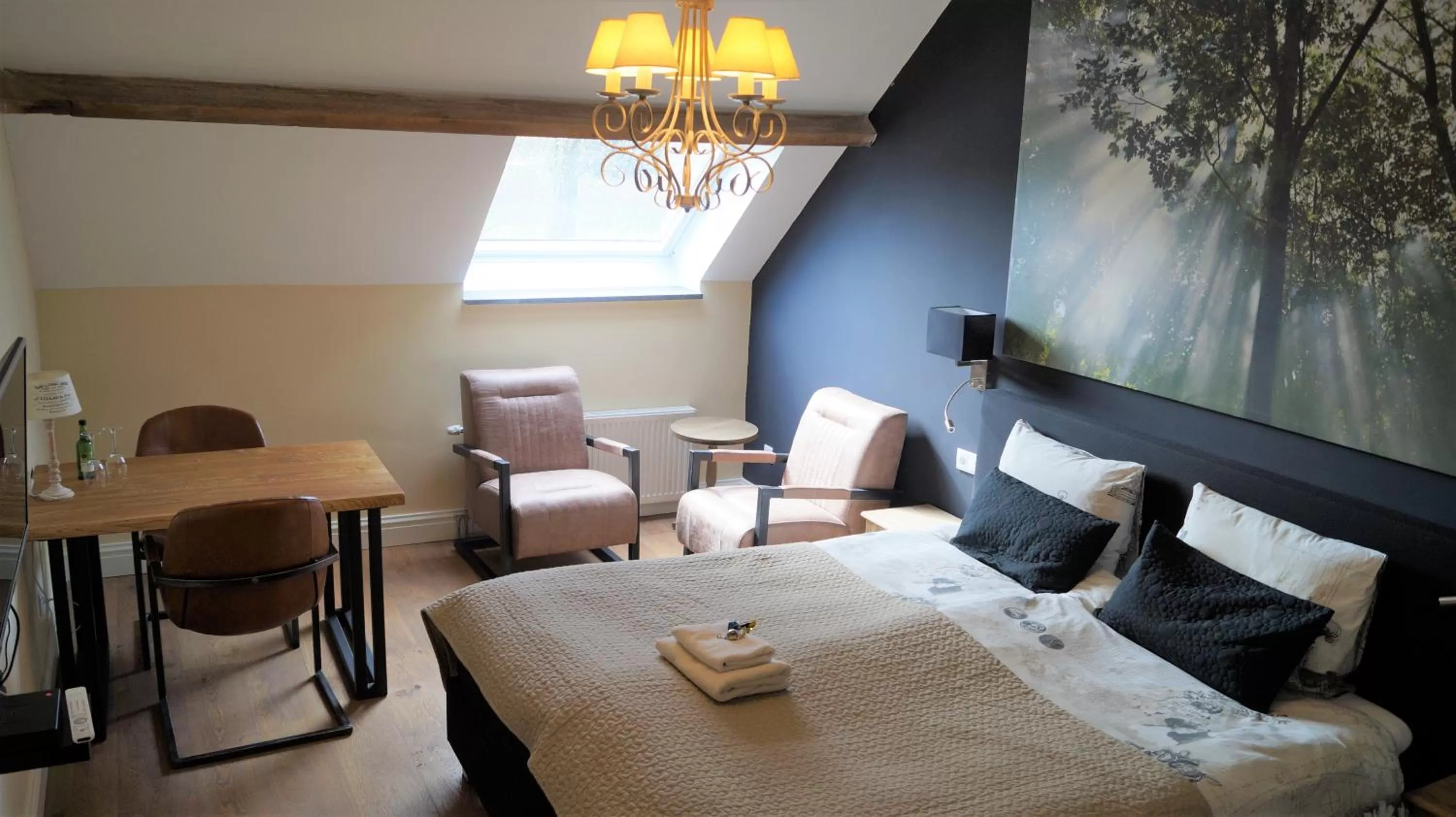 Photo of the whole room, Bed in B&B Johannes-Hoeve