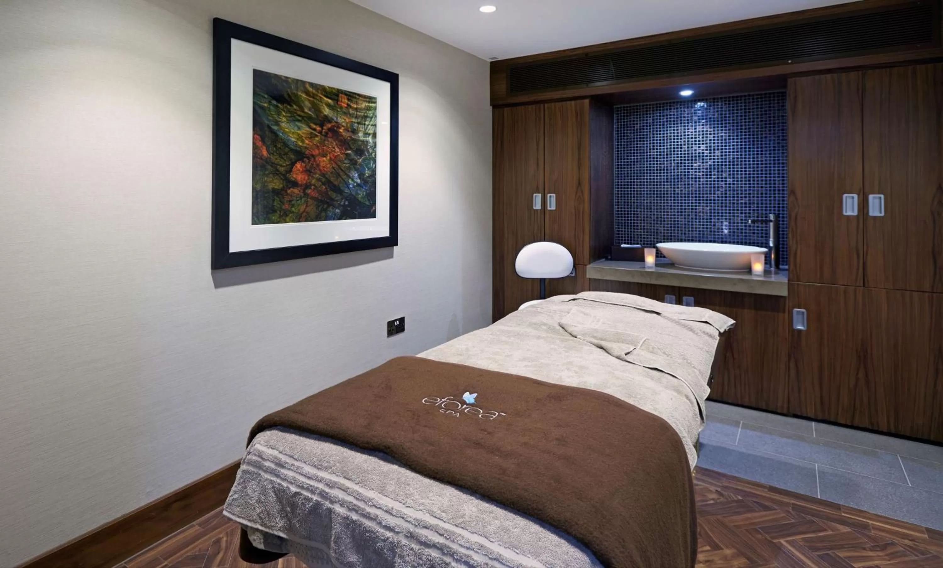 Spa and wellness centre/facilities, Bed in DoubleTree by Hilton Hotel & Spa Liverpool