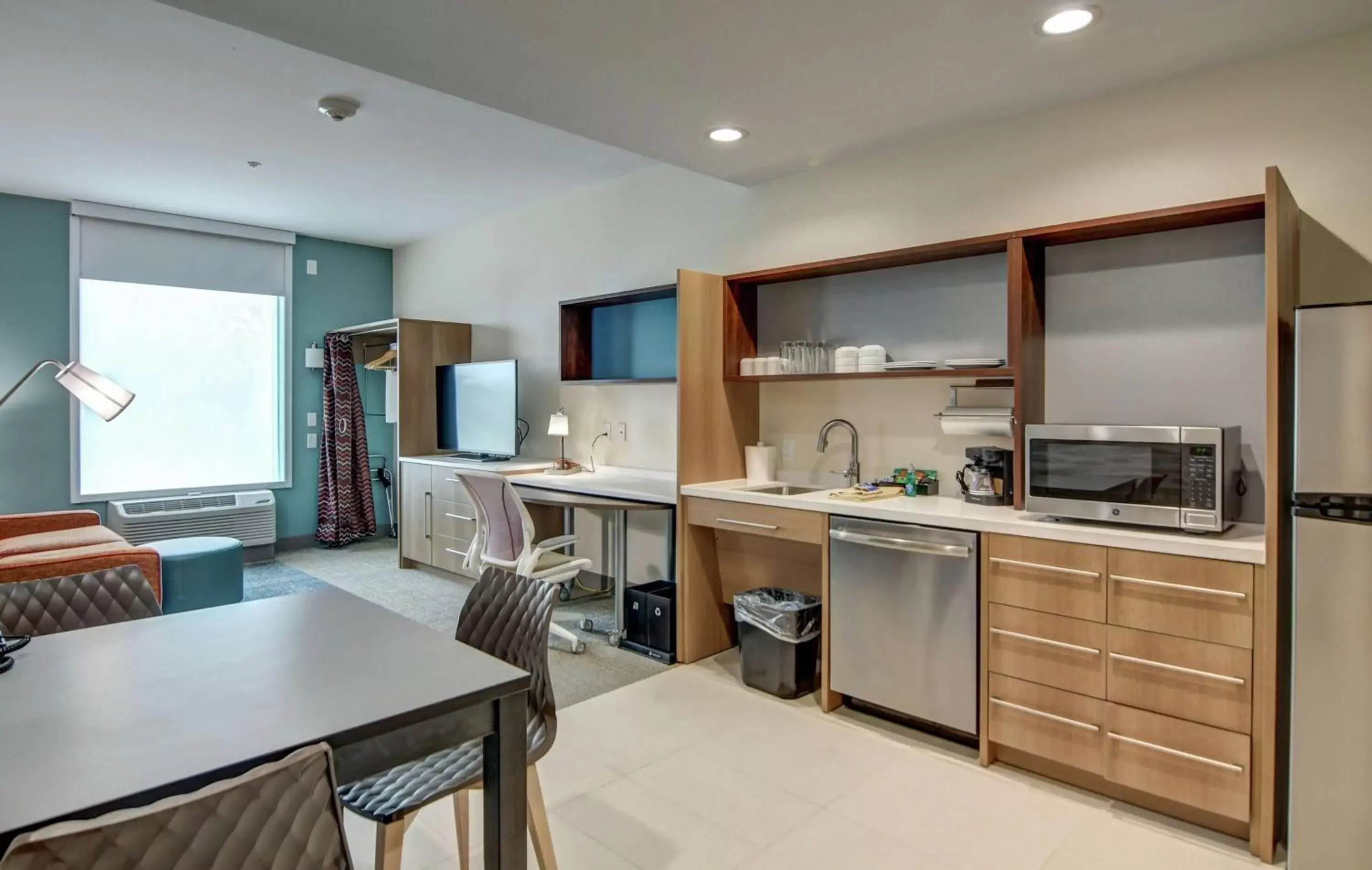 One-Bedroom King Suite - Non-Smoking in Home2 Suites By Hilton Foley One-Bedroom King Suite - Non-Smoking in Home2 Suites By Hilton Foley