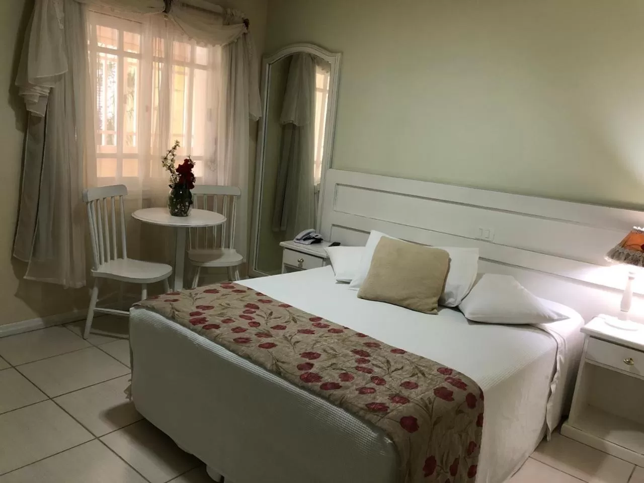 Photo of the whole room, Bed in Pousada dos Anjos