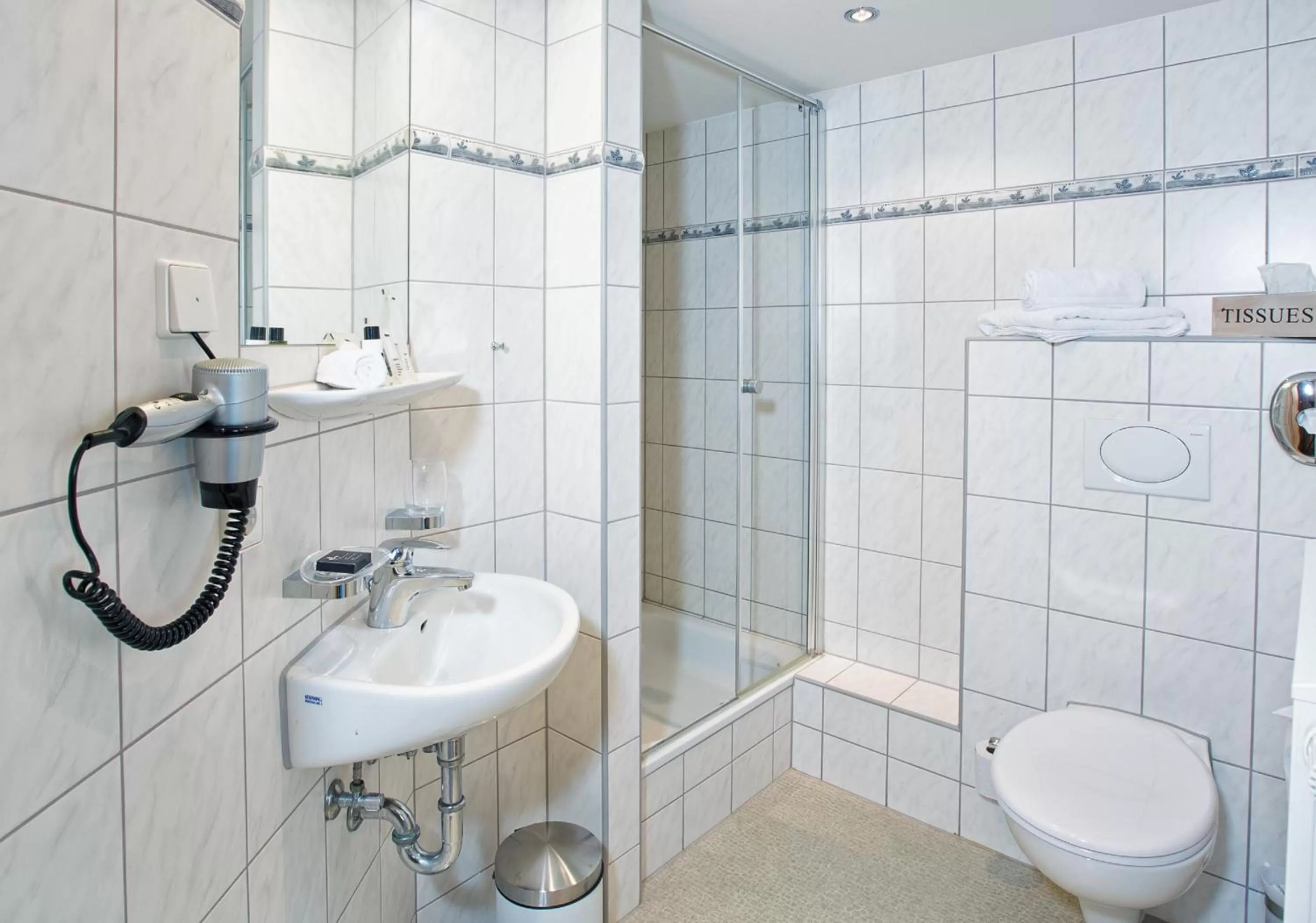 Bathroom in Hotel Post Jungingen