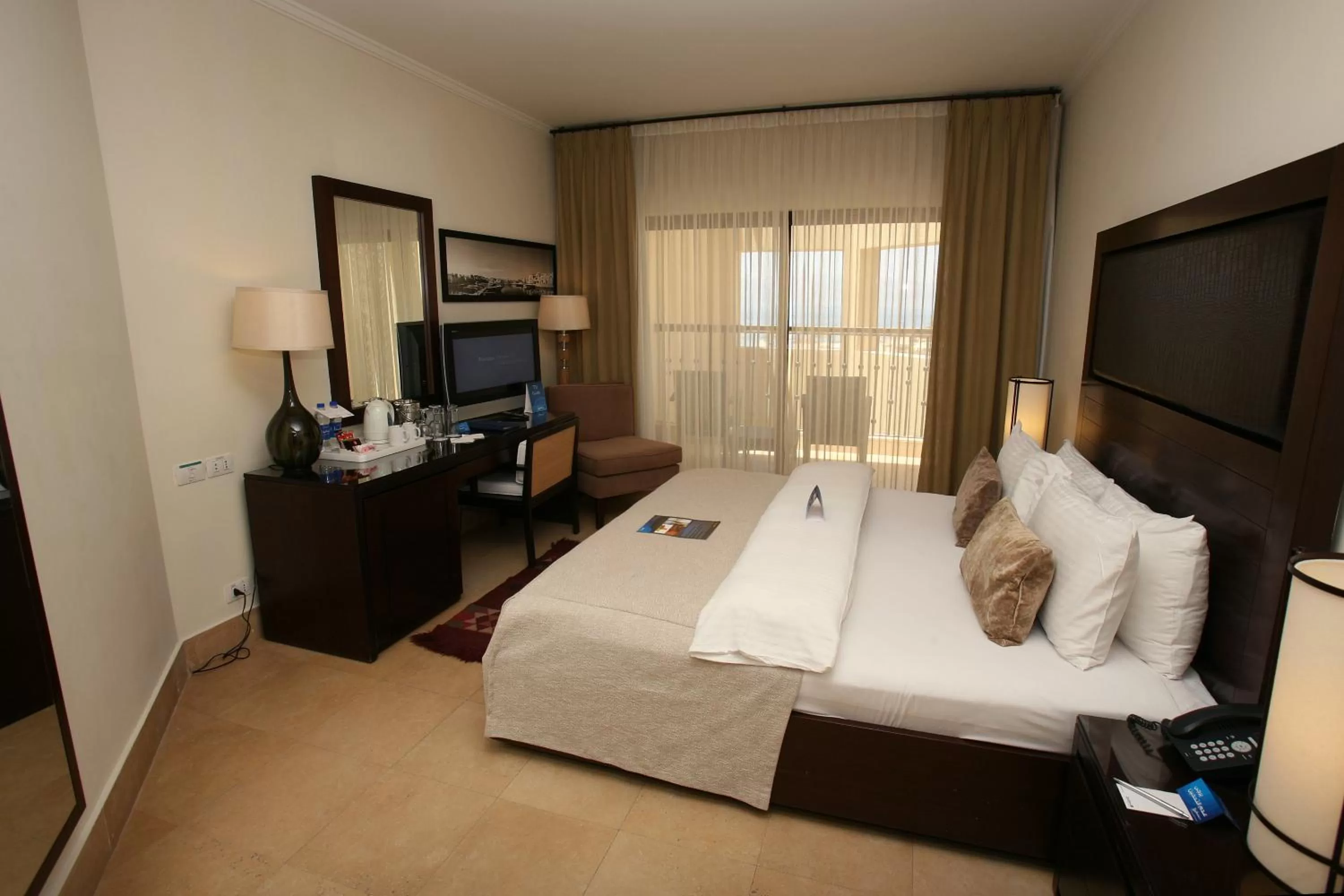 Bedroom, Bed in Grand Tala Bay Resort, Aqaba