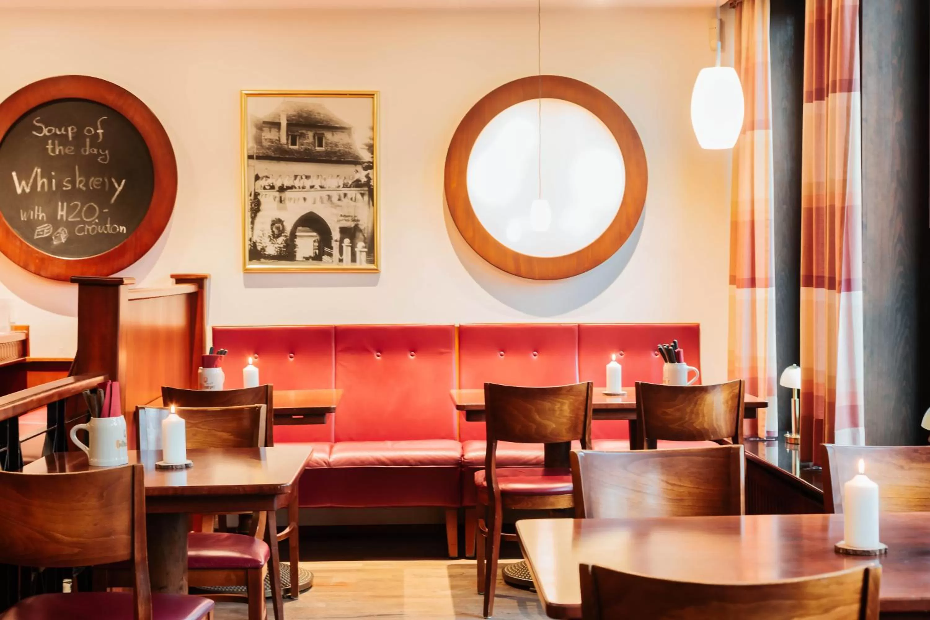 Restaurant/places to eat in Das Ebertor - Hotel & Hostel