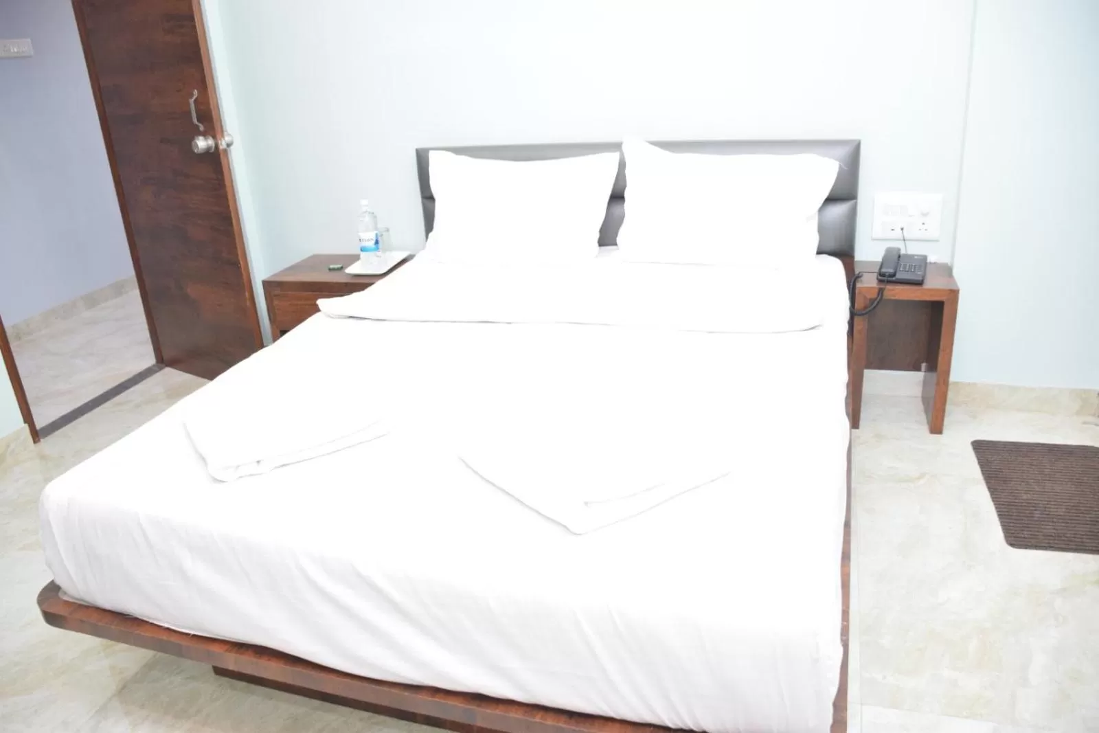 Bed in Shankar Residency, Akkalkot