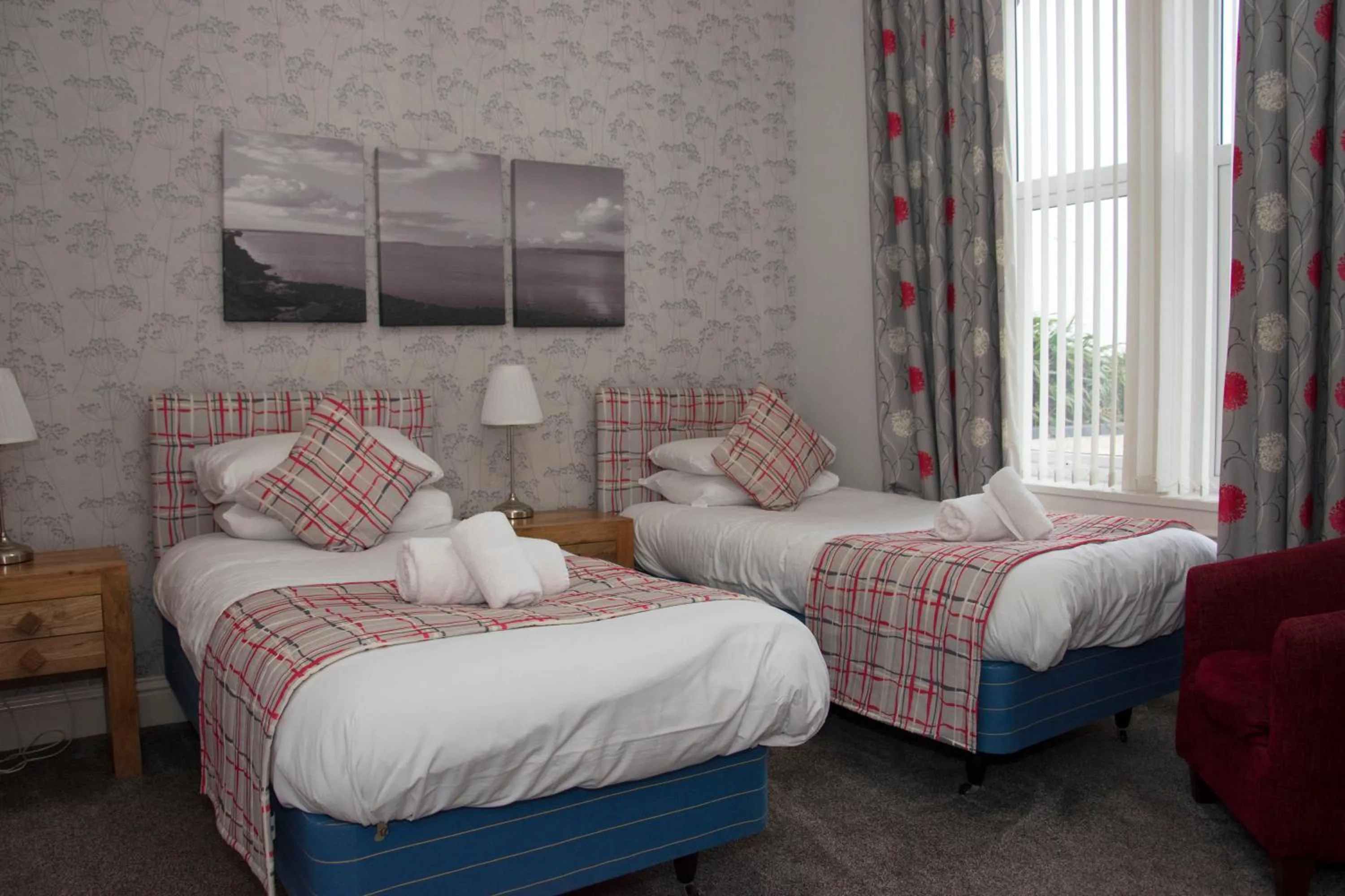 Bedroom, Bed in Craignelder Hotel