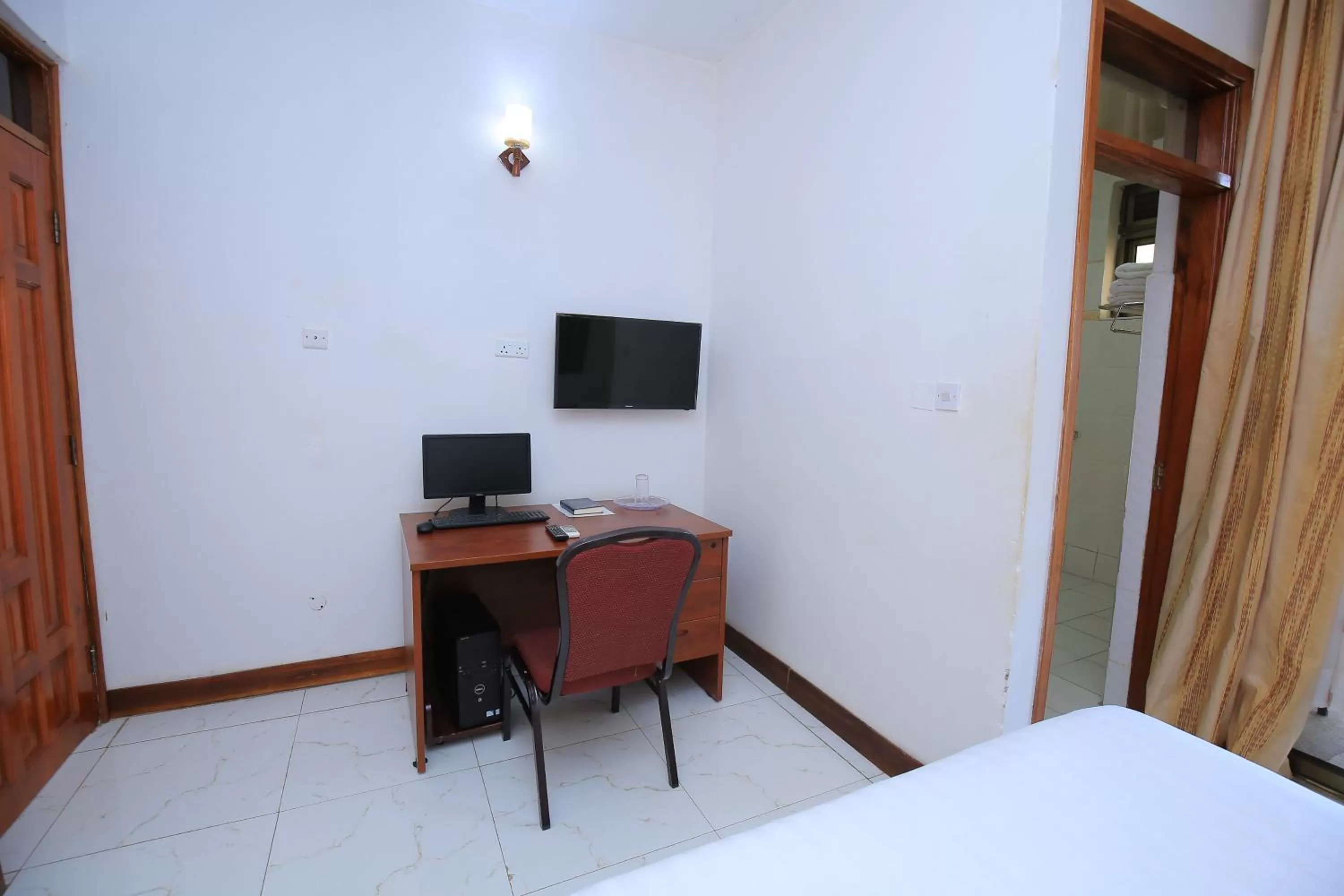 Frontiers Hotel & Conference Entebbe