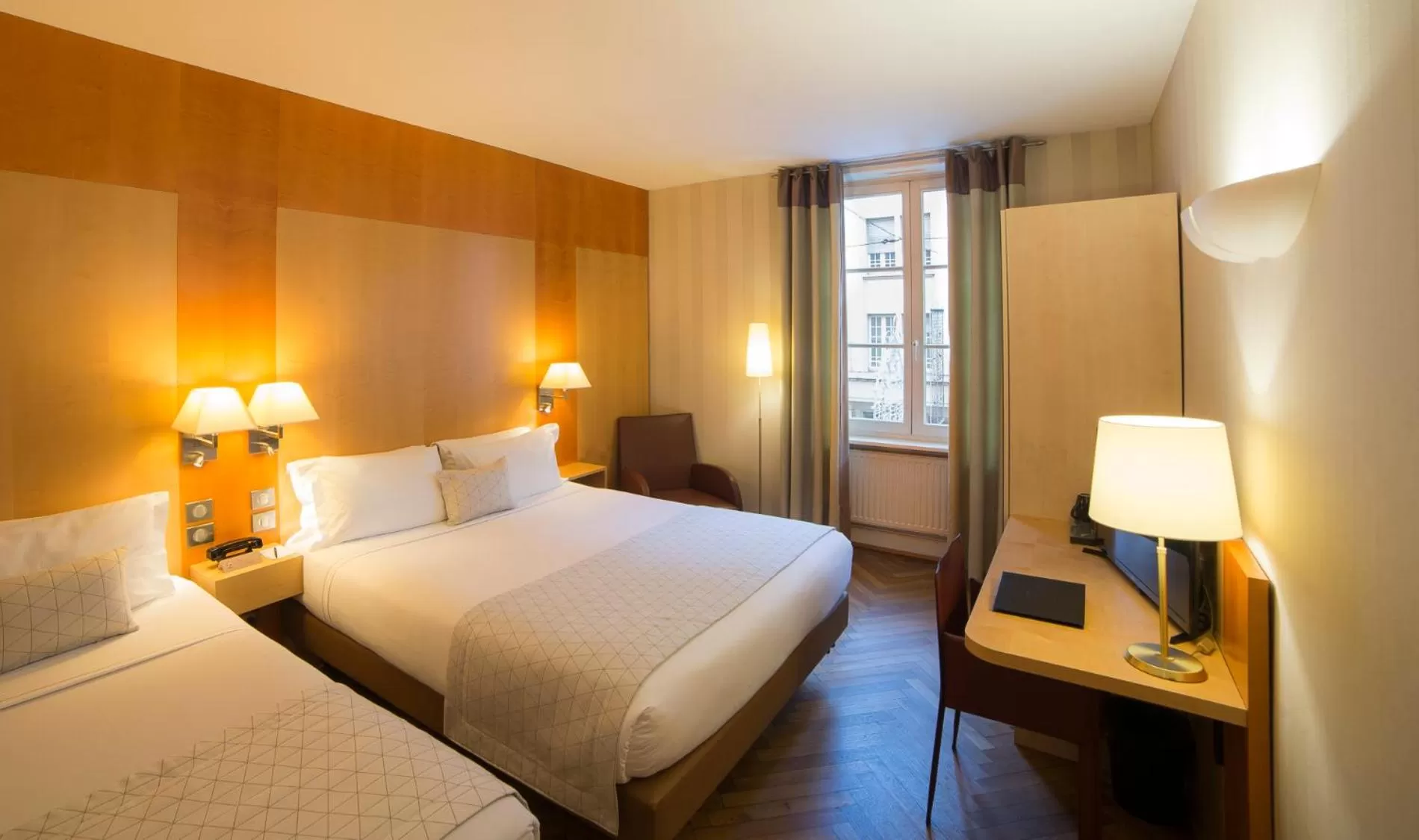 Photo of the whole room, Bed in HANNONG Hotel & Wine Bar